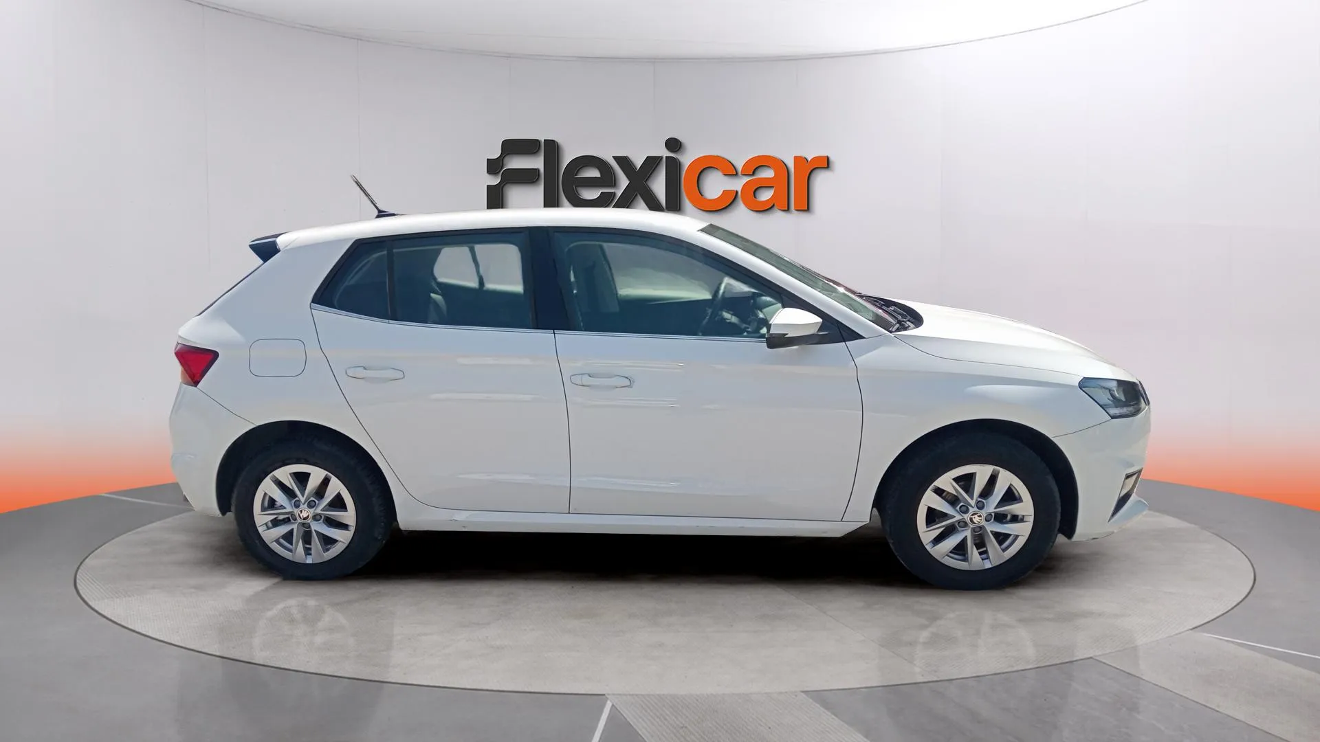 Škoda Fabia 1.0 TSI Ambition - foto 12