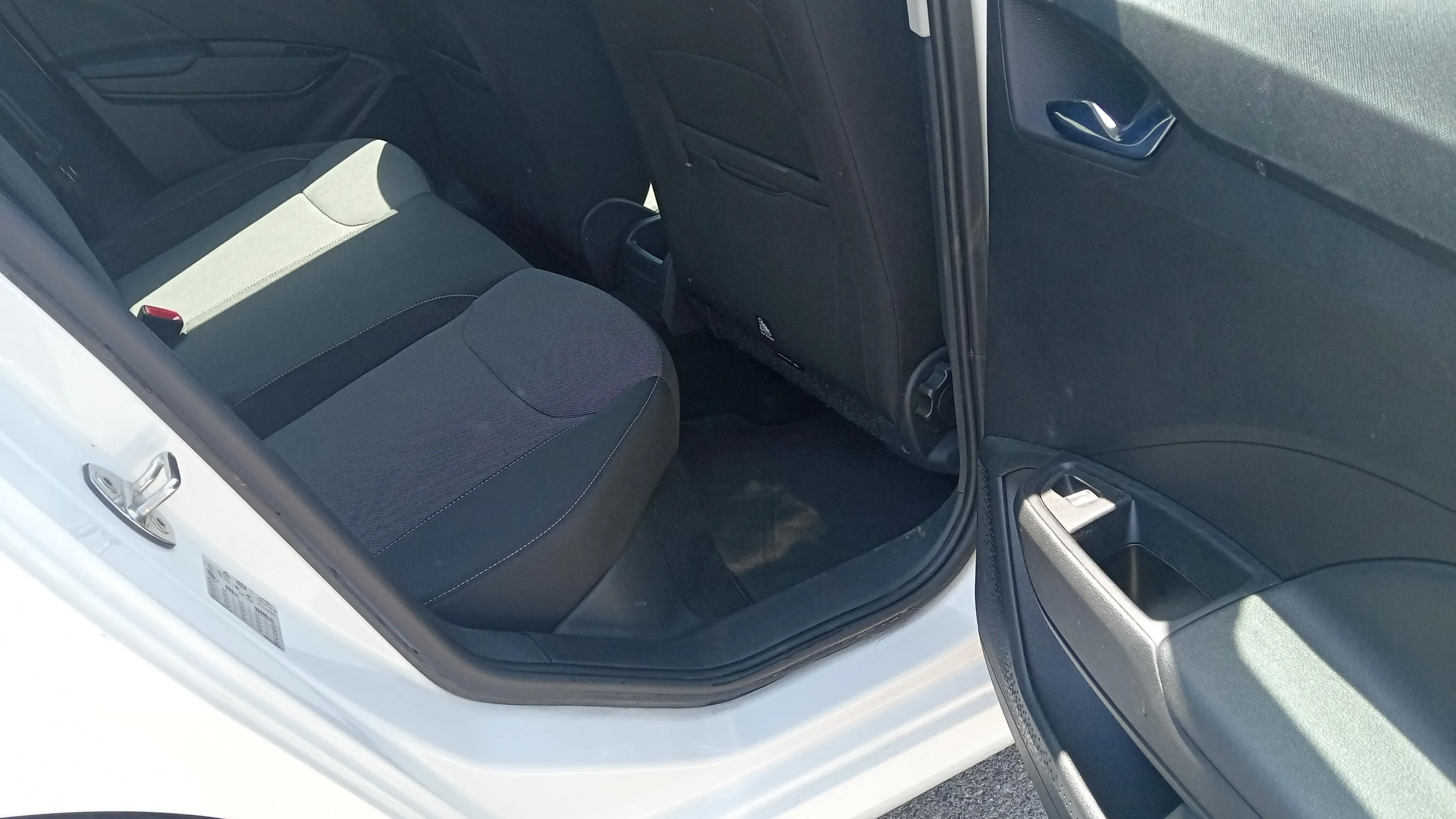 Škoda Fabia 1.0 TSI Ambition - foto 20
