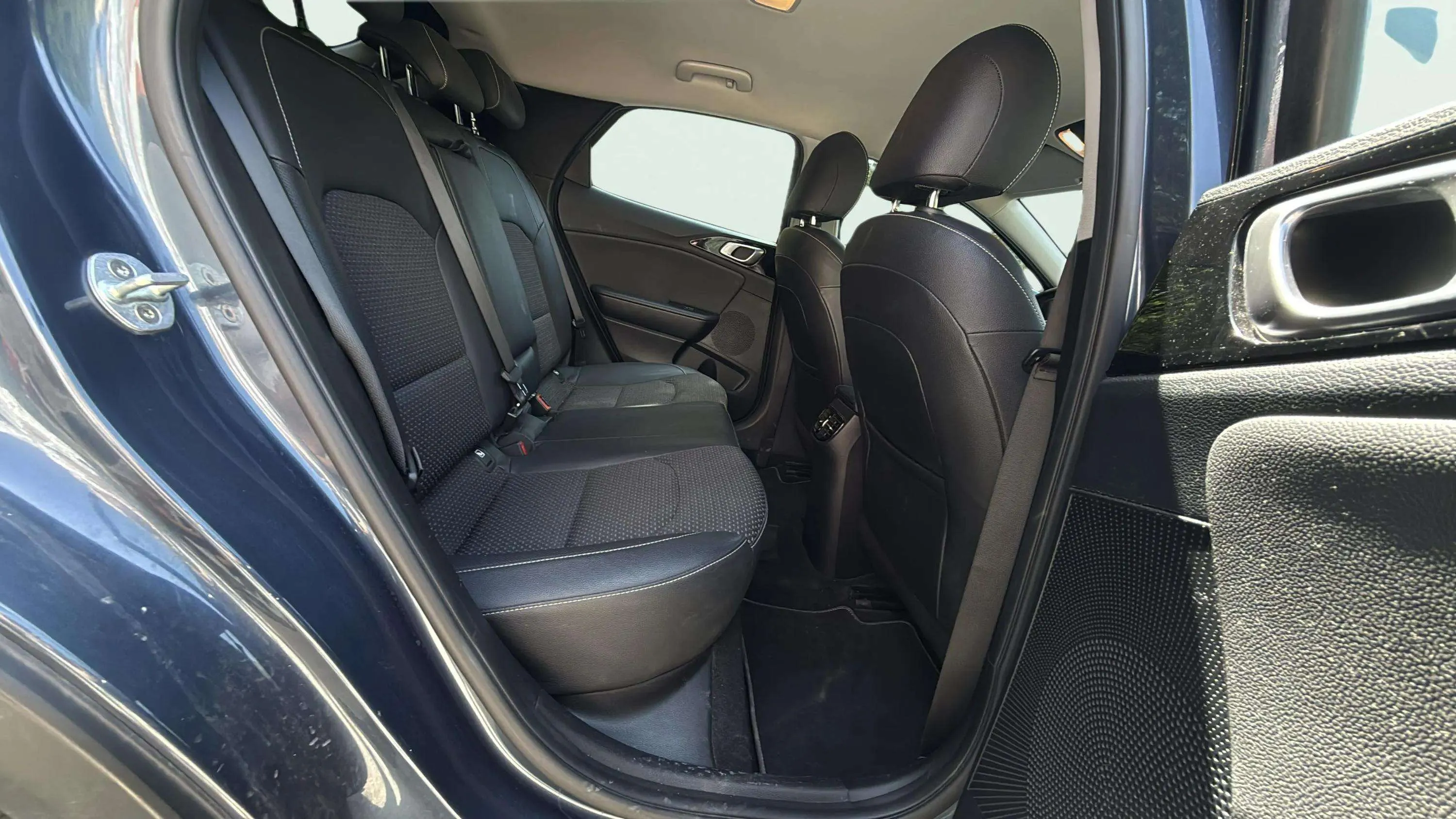 Kia XCeed 1.4 T-GDi Tech DCT - foto 13