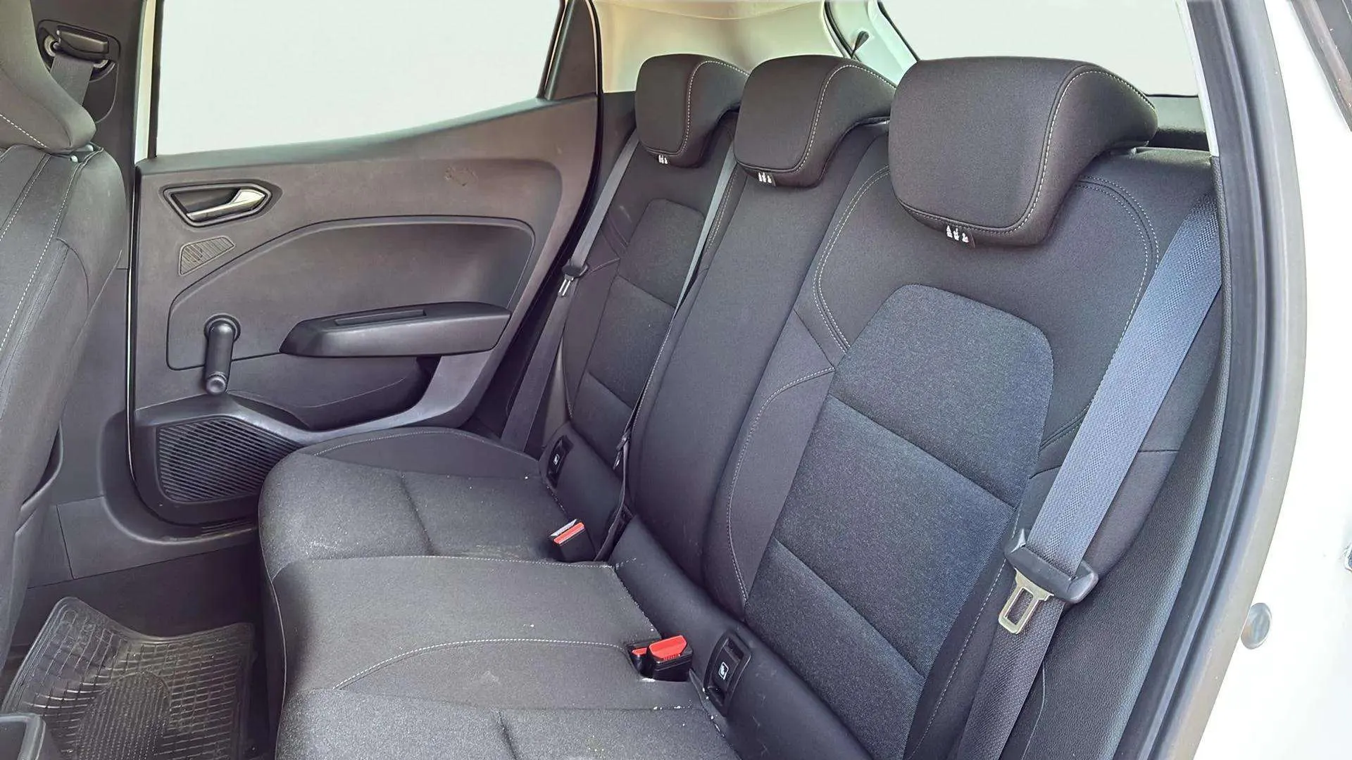 Renault Clio Business Blue dCi - foto 28