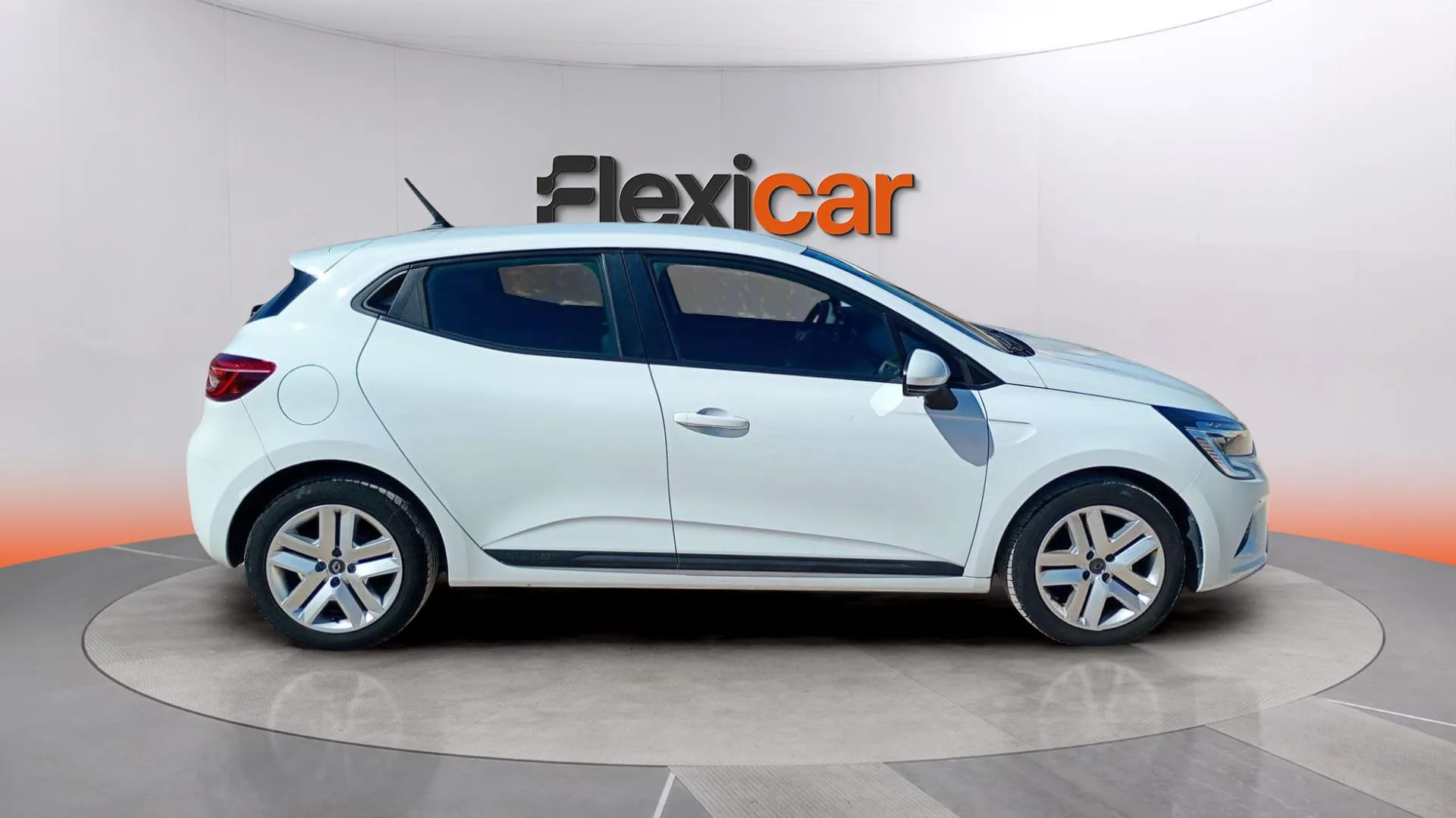 Renault Clio Intens TCe - foto 8