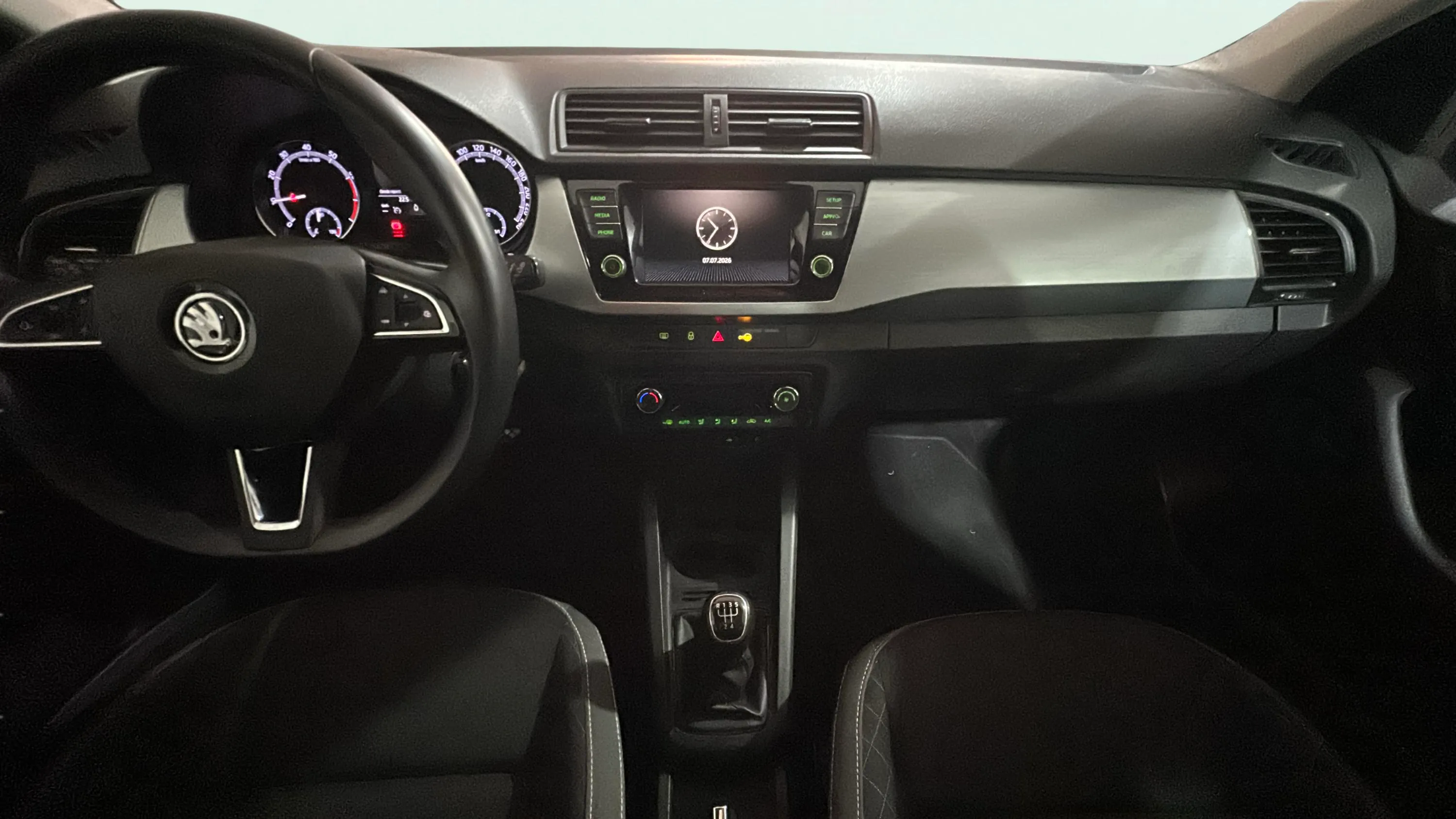 Škoda Fabia 1.0 TSI Active - foto 13