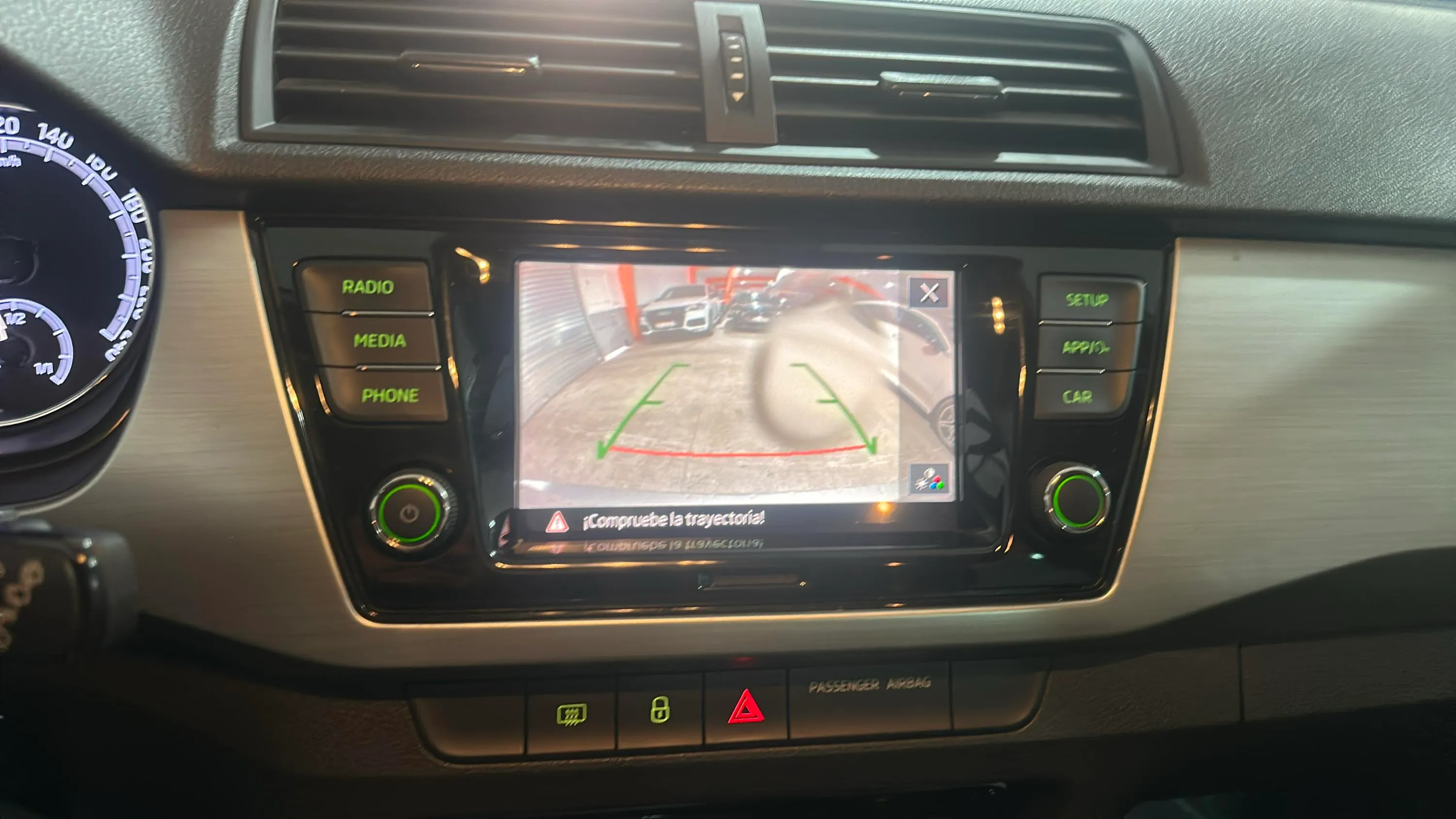 Škoda Fabia 1.0 TSI Active - foto 16
