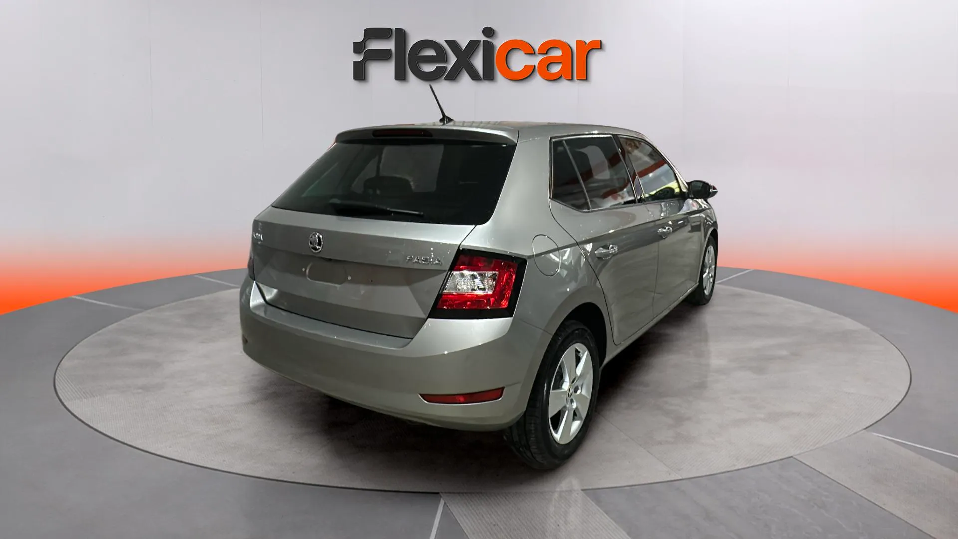 Škoda Fabia 1.0 TSI Active - foto 7