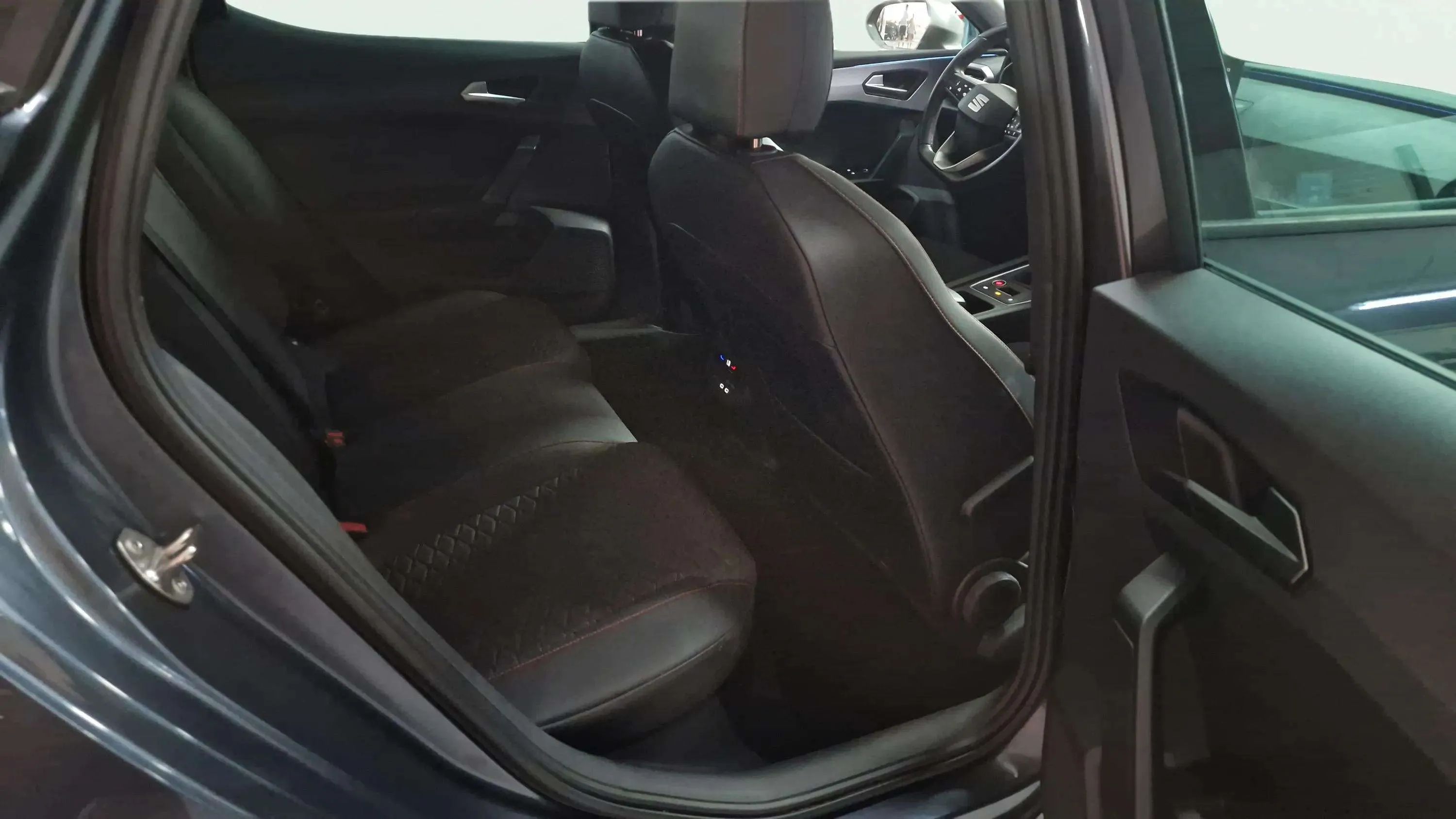 SEAT León 1.5 TSI FR XS - foto 21