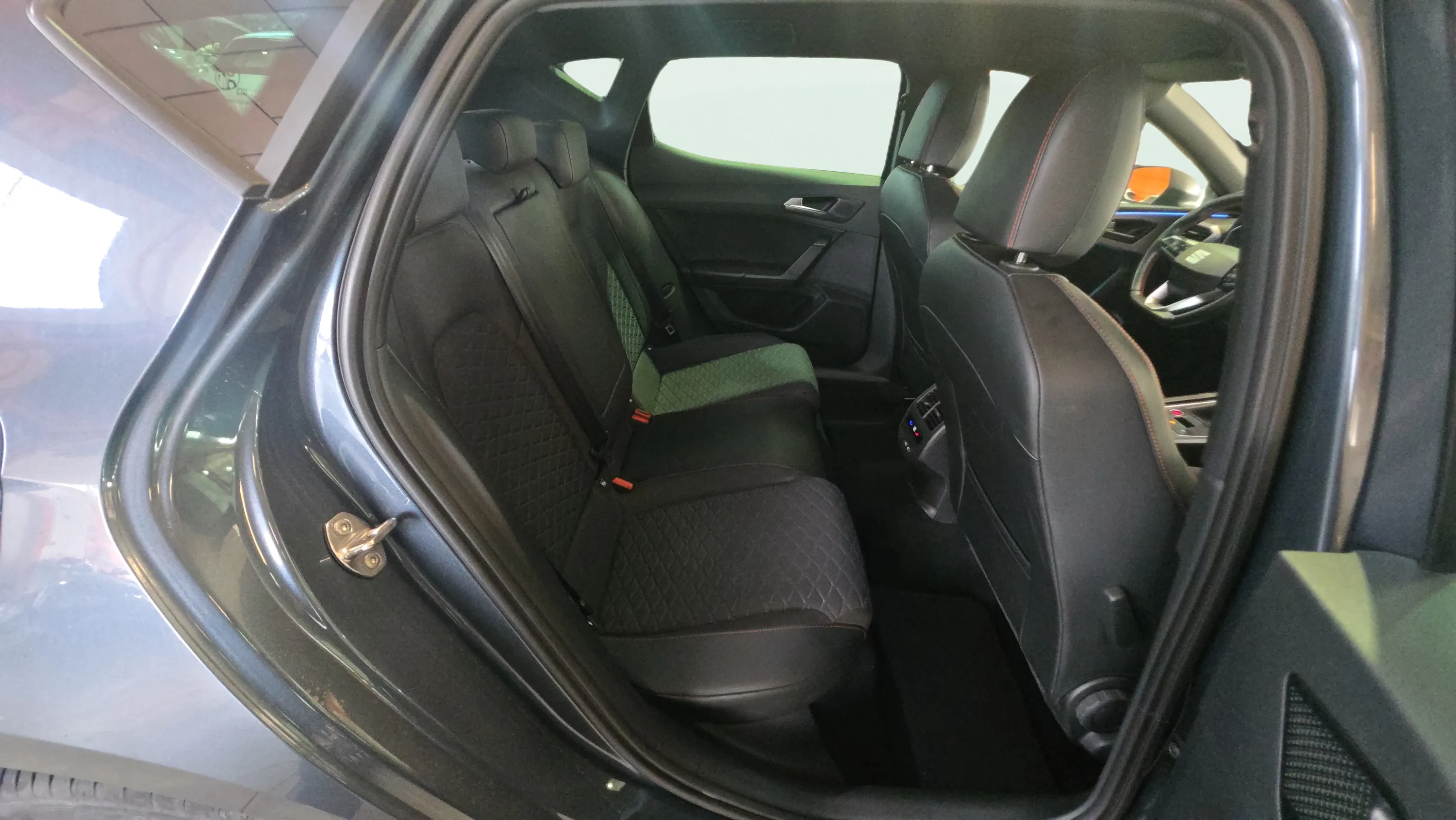 SEAT León SP 1.5 TSI FR 75 Aniversario - foto 19