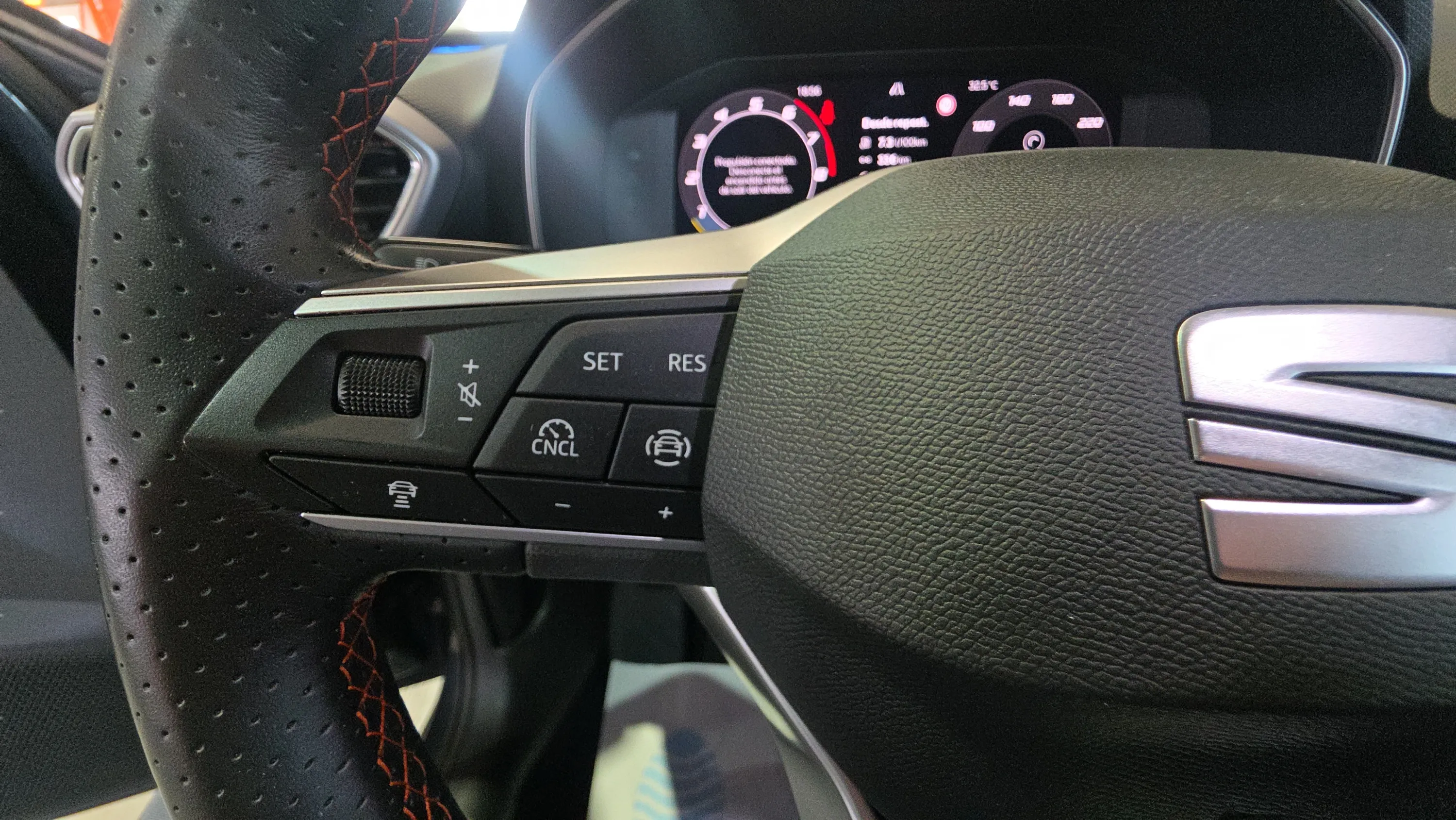 SEAT León SP 1.5 TSI FR 75 Aniversario - foto 12
