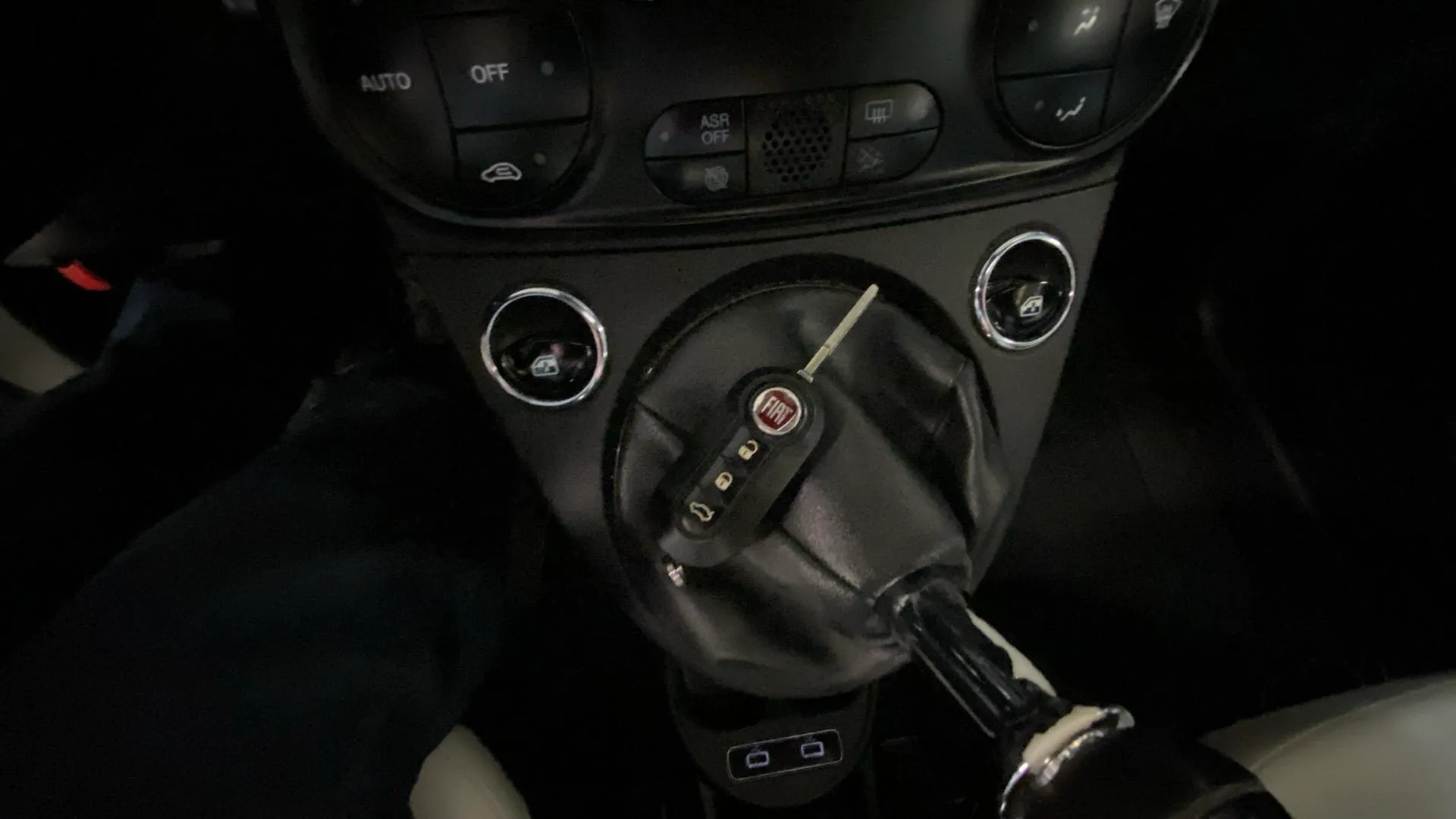 Fiat 500 Dolcevita 1.0 Hybrid - foto 16