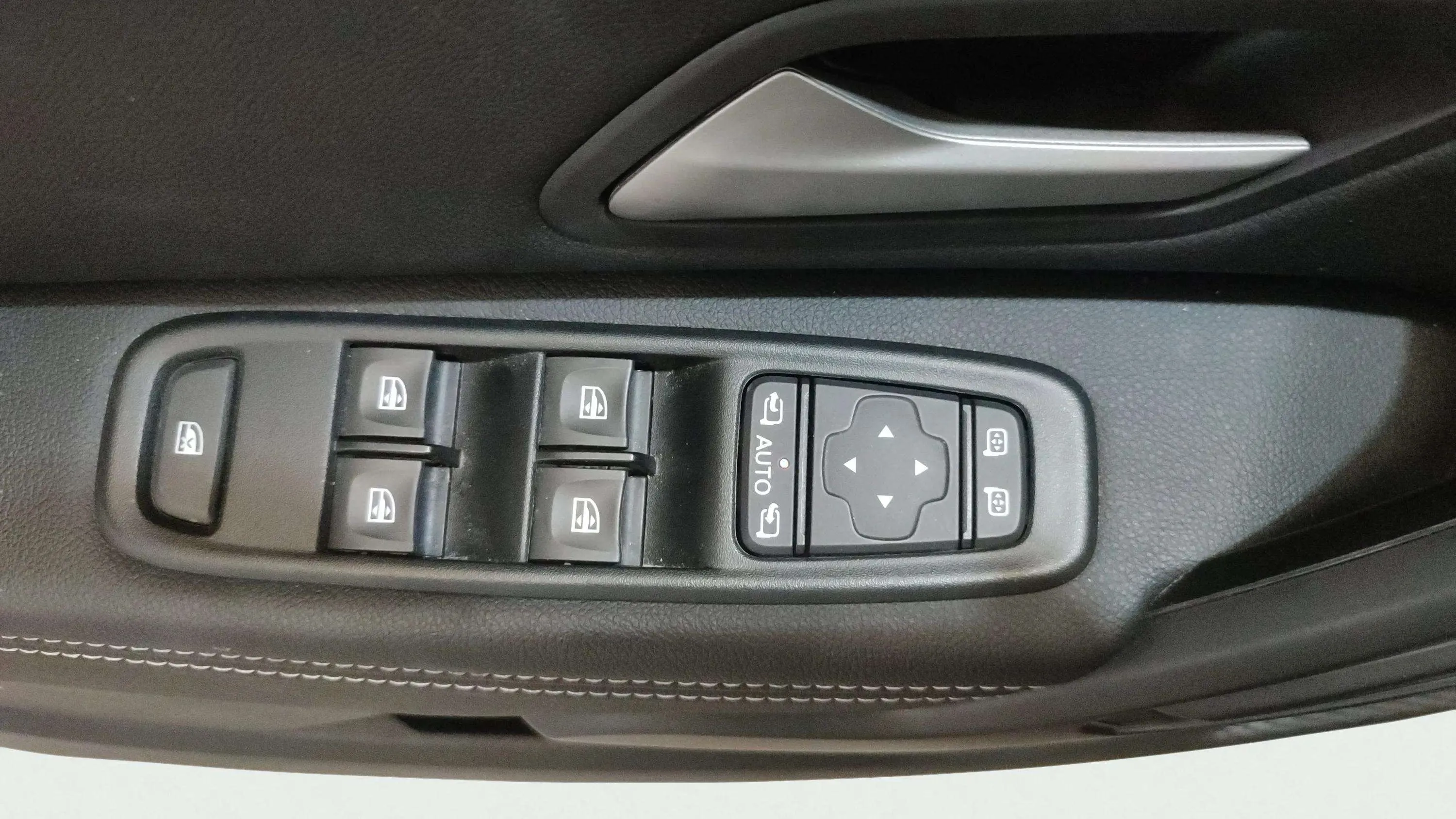 Dacia Duster Journey Go TCe 4x2 - foto 19