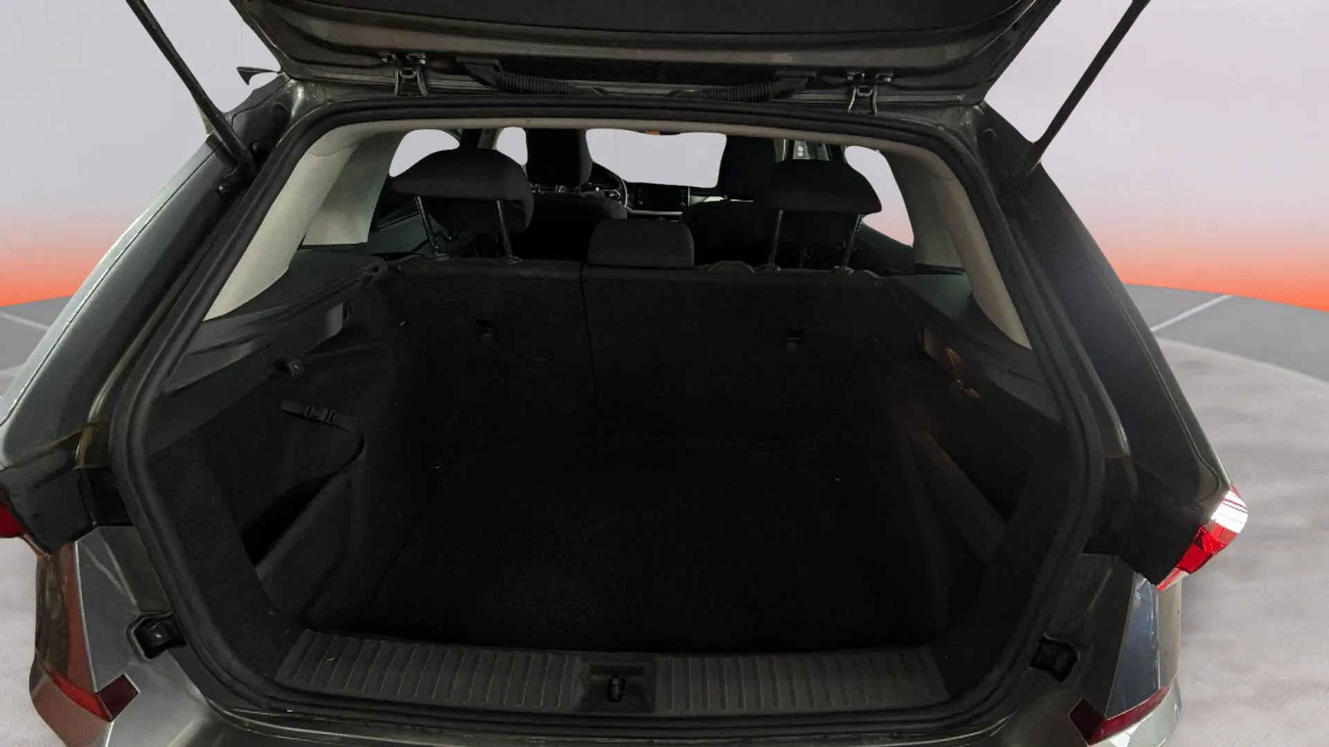 Škoda Kamiq 1.0 TSI Ambition - foto 12