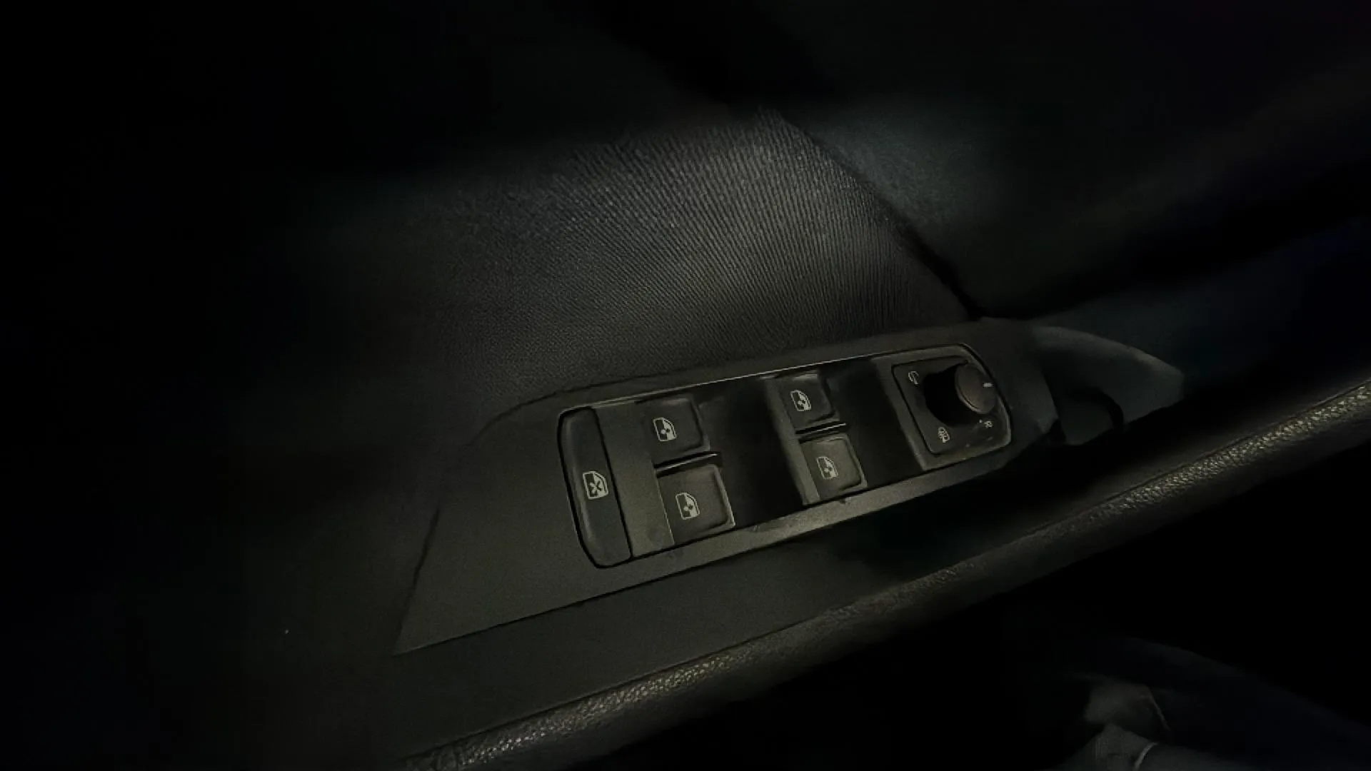Škoda Kamiq 1.0 TSI Ambition - foto 13
