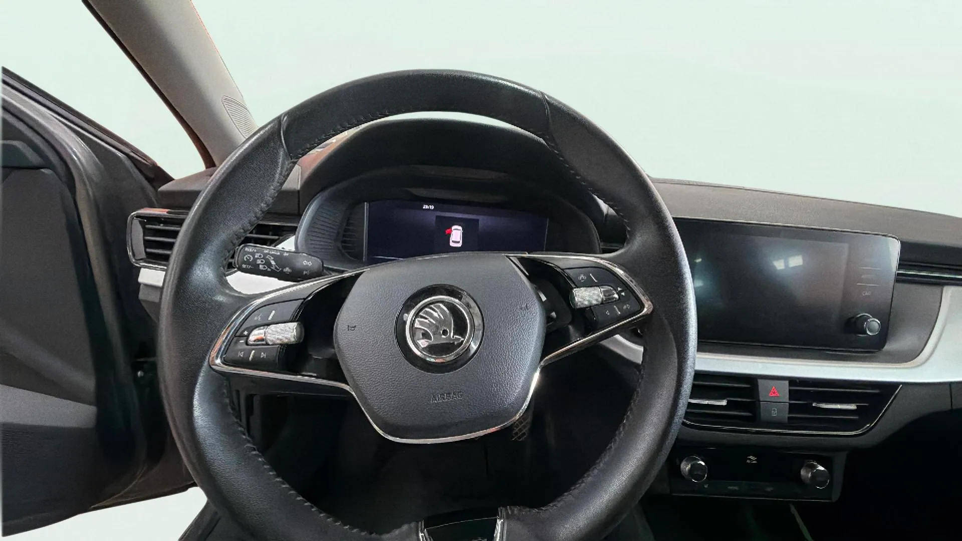 Škoda Kamiq 1.0 TSI Ambition - foto 6