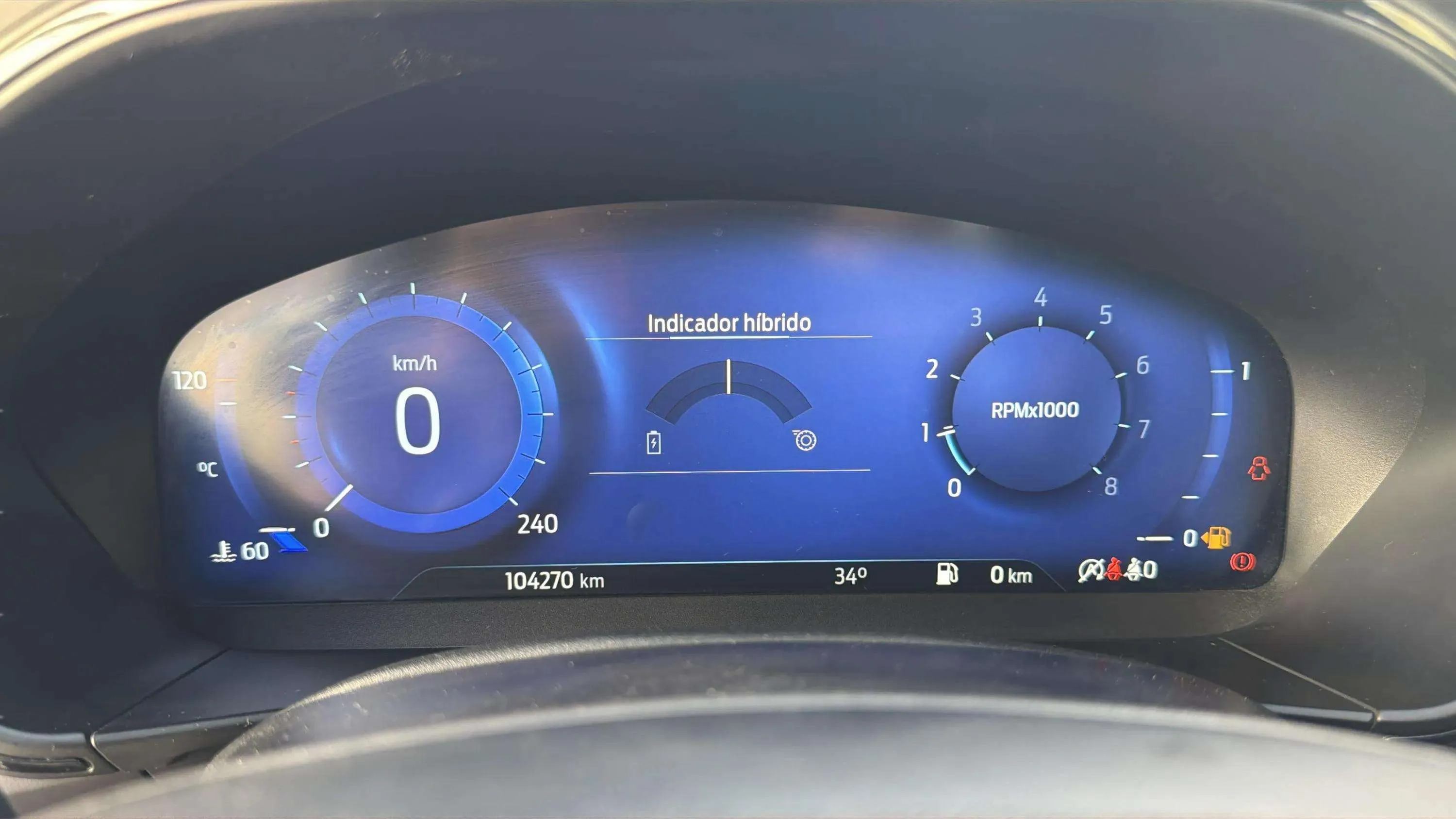 Ford Focus 1.0 EcoBoost MHEV ST-Line Design SIP - foto 12