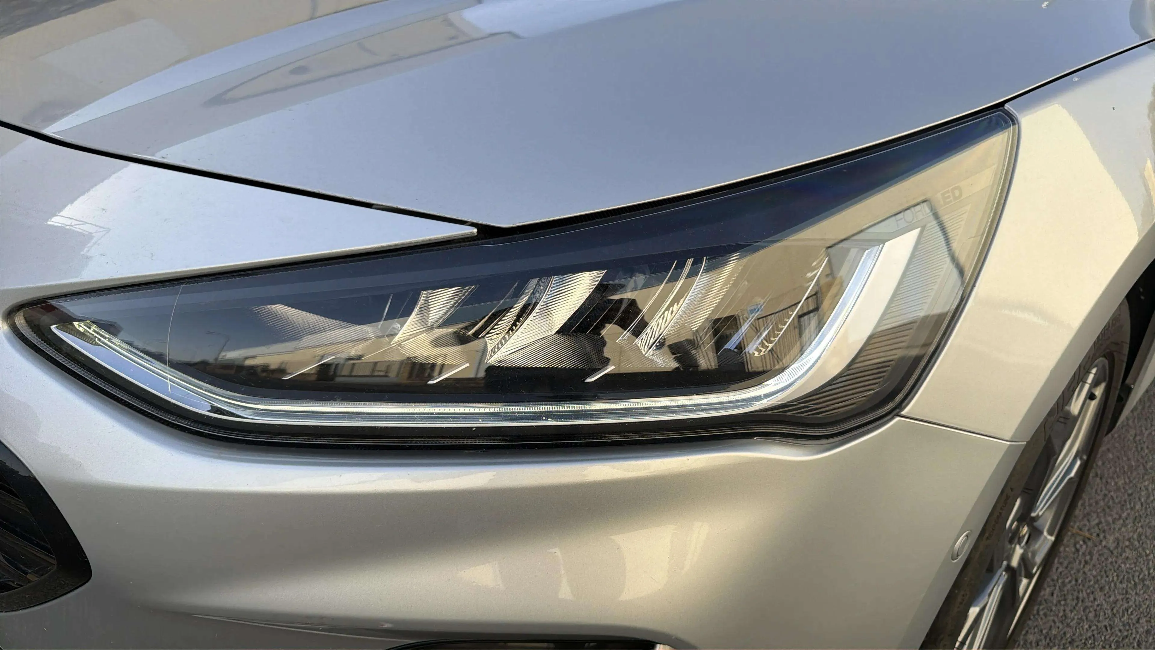 Ford Focus 1.0 EcoBoost MHEV ST-Line Design SIP - foto 27
