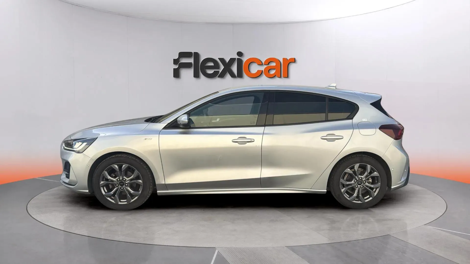 Ford Focus 1.0 EcoBoost MHEV ST-Line Design SIP - foto 6