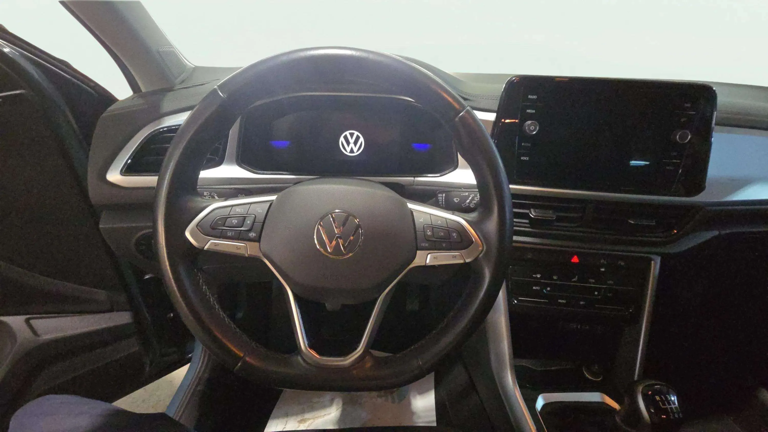 Volkswagen T-Roc "Más" 1.0 TSI - foto 11