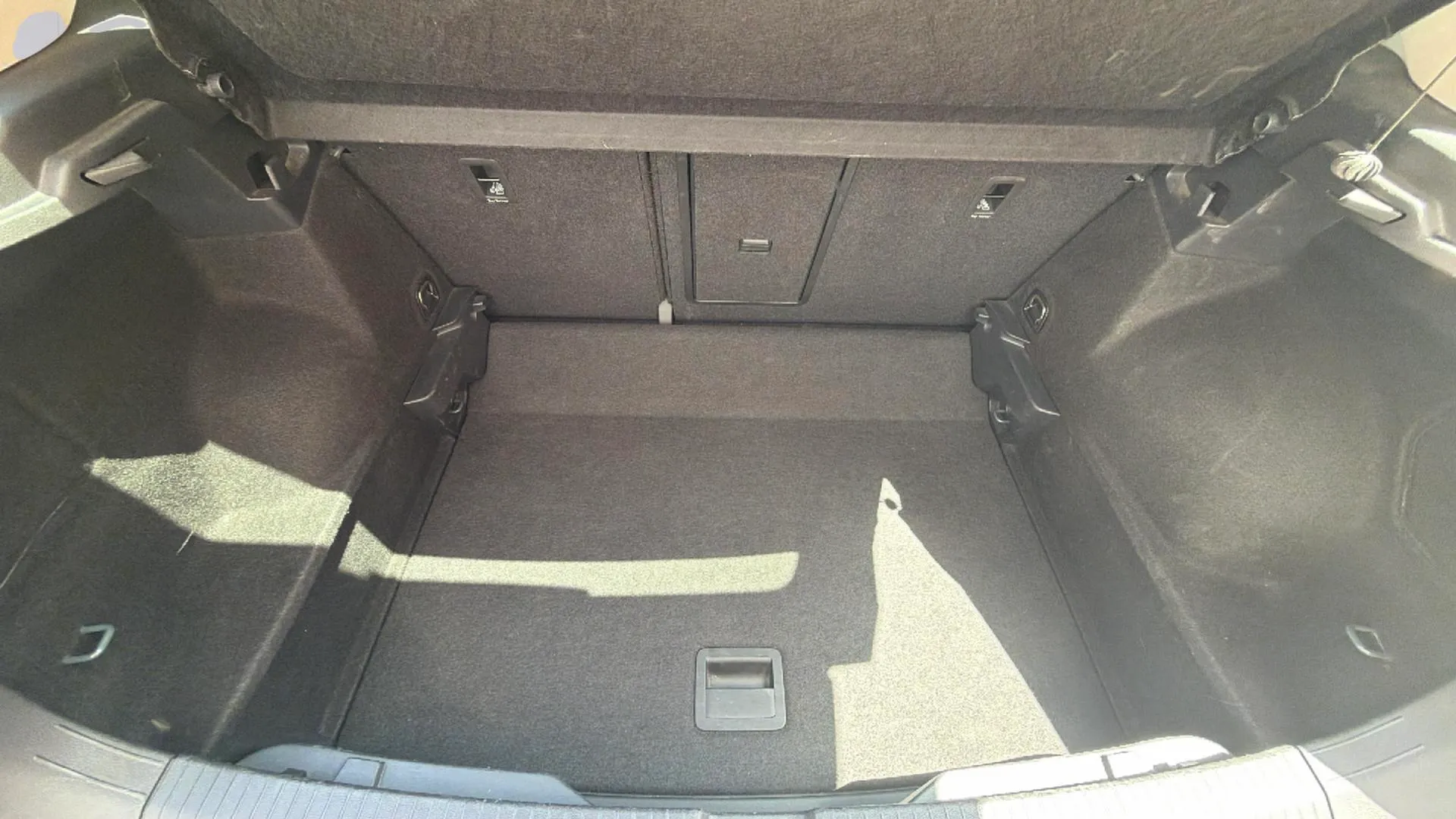 Volkswagen T-Roc "Más" 1.0 TSI - foto 12