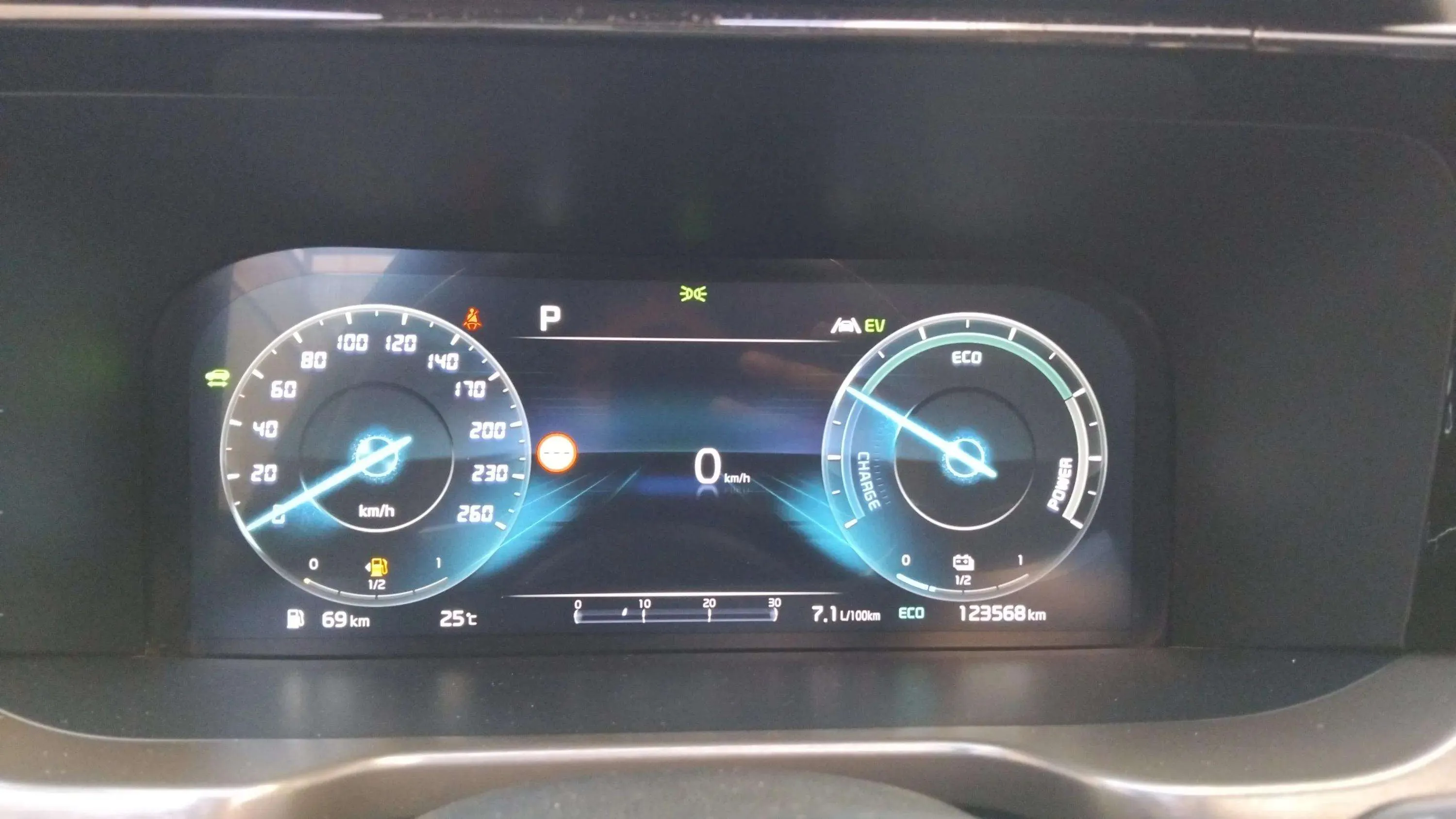 Kia Sorento 1.6 T-GDi HEV Drive 4x2 7pl - foto 14