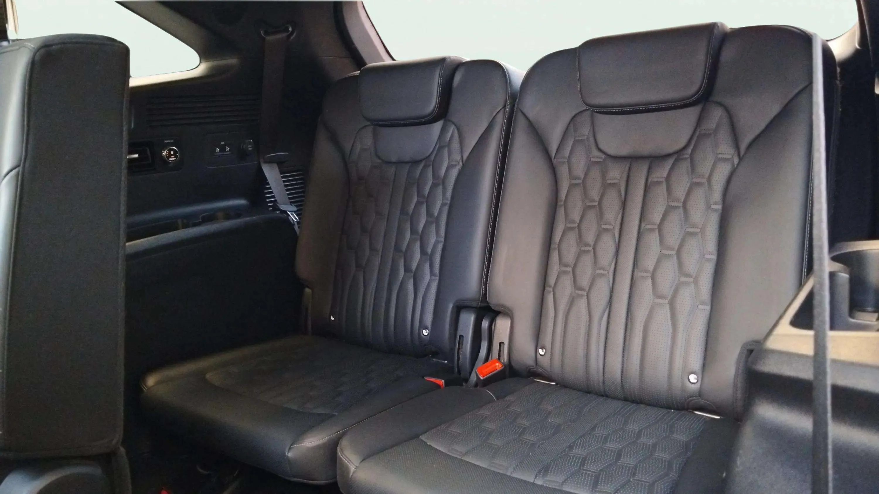 Kia Sorento 1.6 T-GDi HEV Drive 4x2 7pl - foto 21