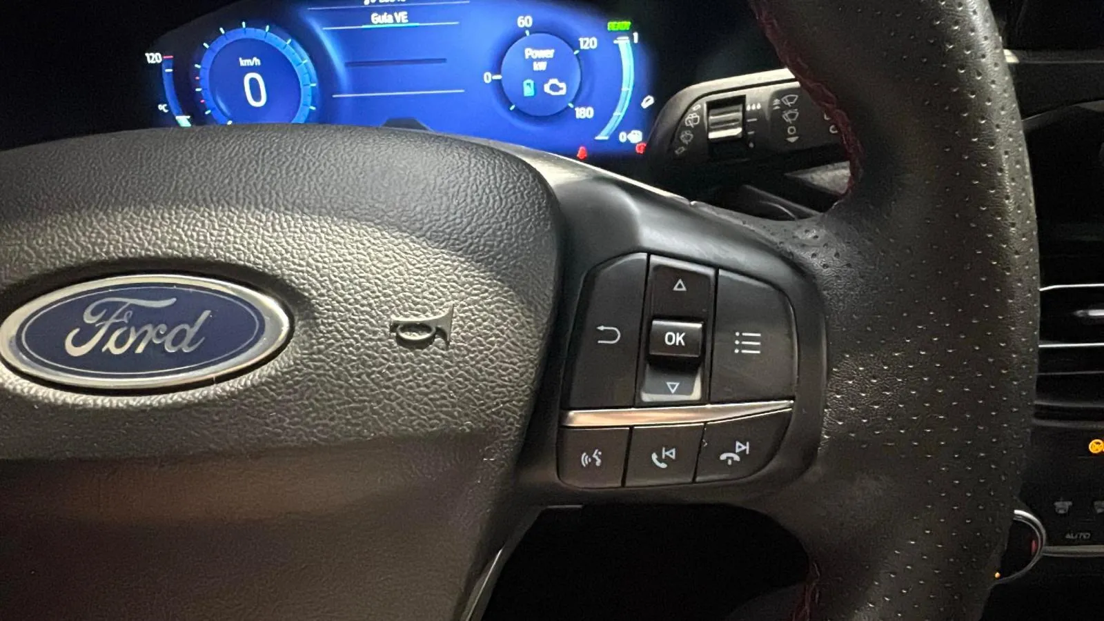 Ford Kuga ST-Line X 2.5 Duratec PHEV - foto 21