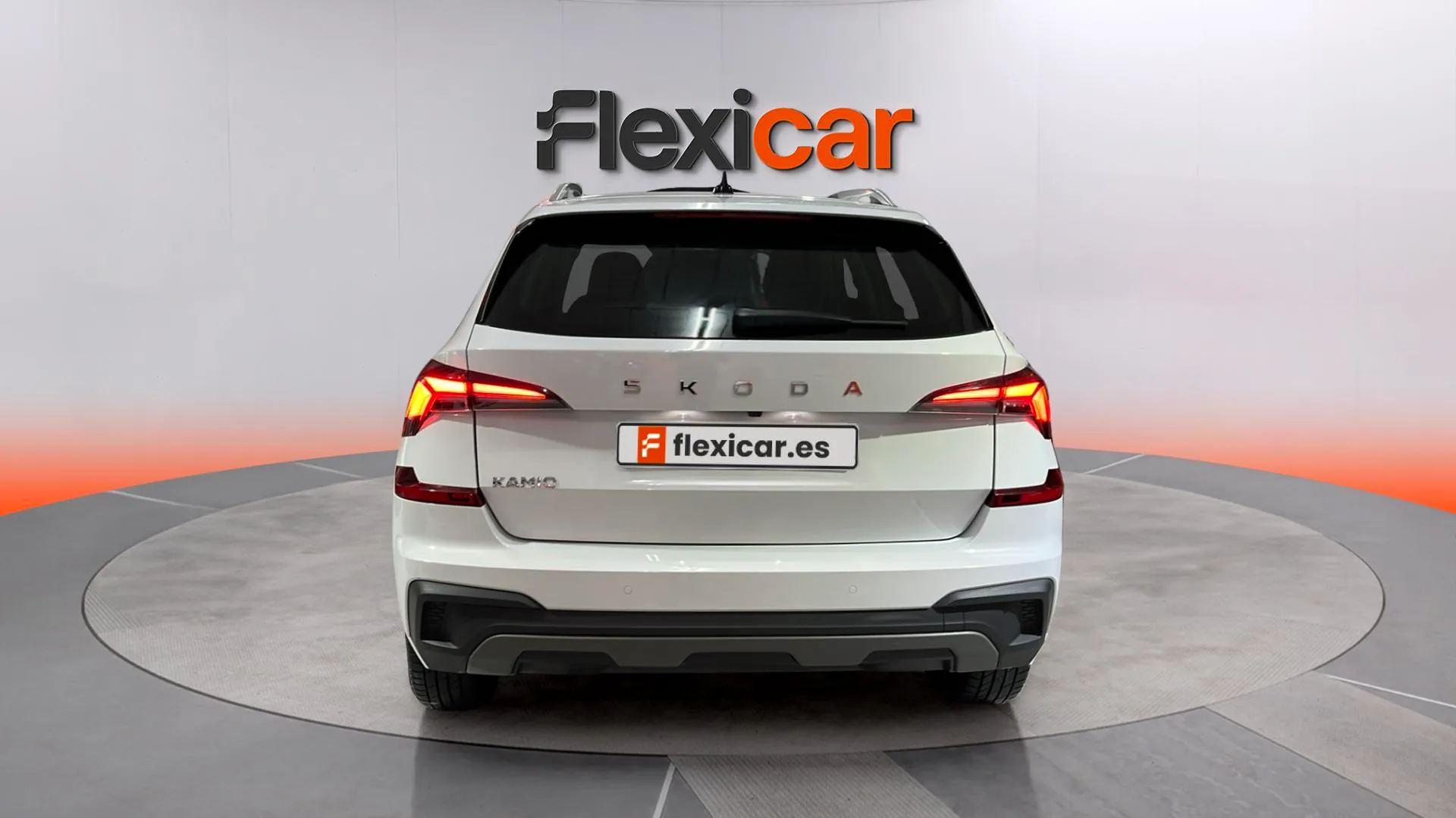 Škoda Kamiq 1.0 TSI DSG Selection - foto 6