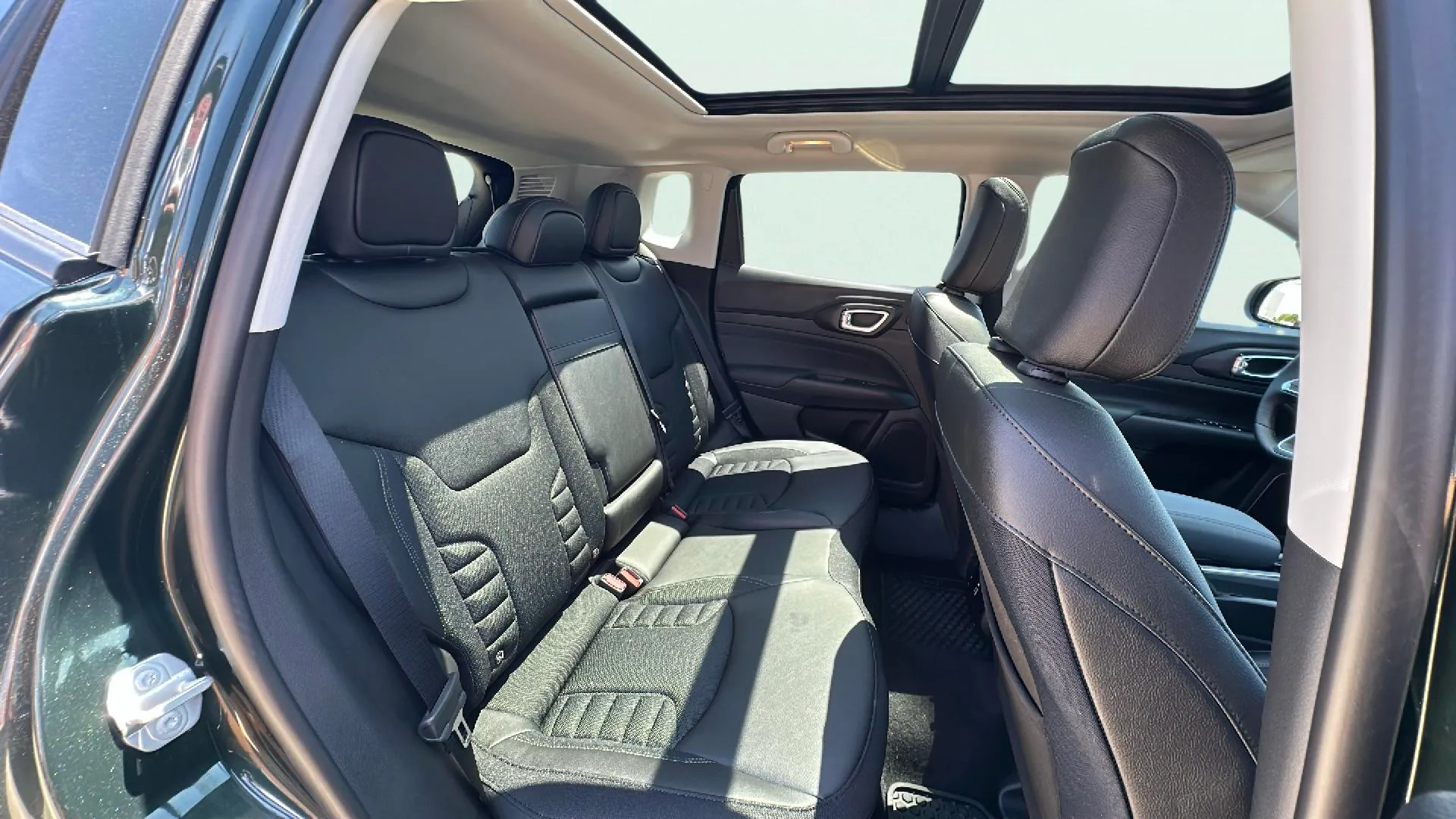 Jeep Compass eHybrid 1.5 MHEV North Star DCT - foto 22