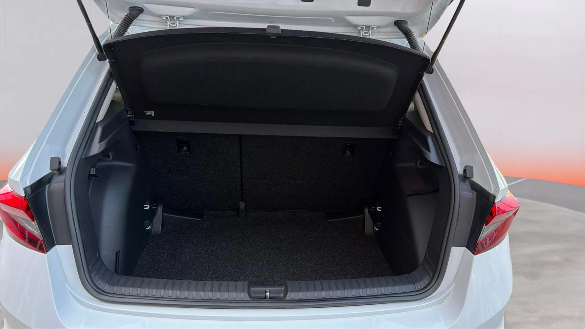 Škoda Fabia 1.0 TSI Selection - foto 10