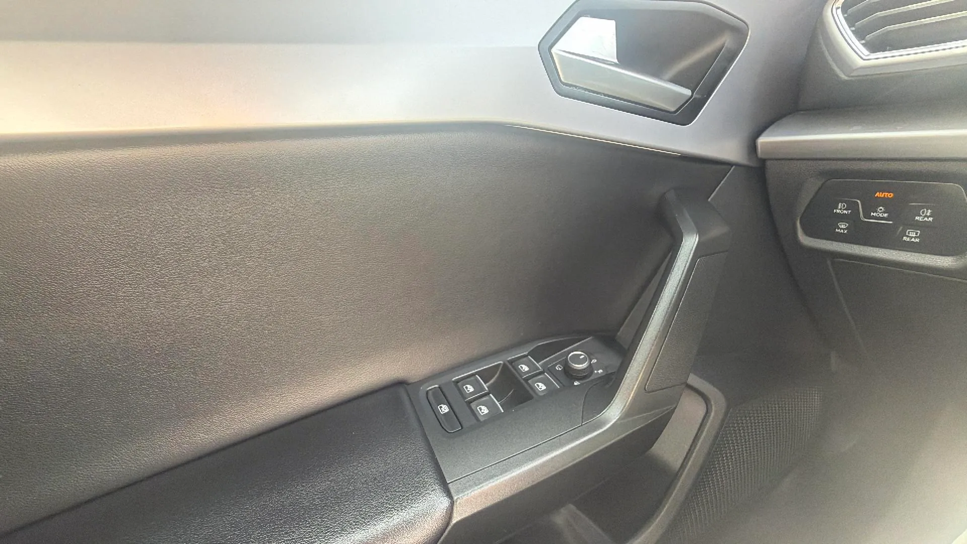 SEAT León SP 1.5 TSI FR 75 Aniversario - foto 14