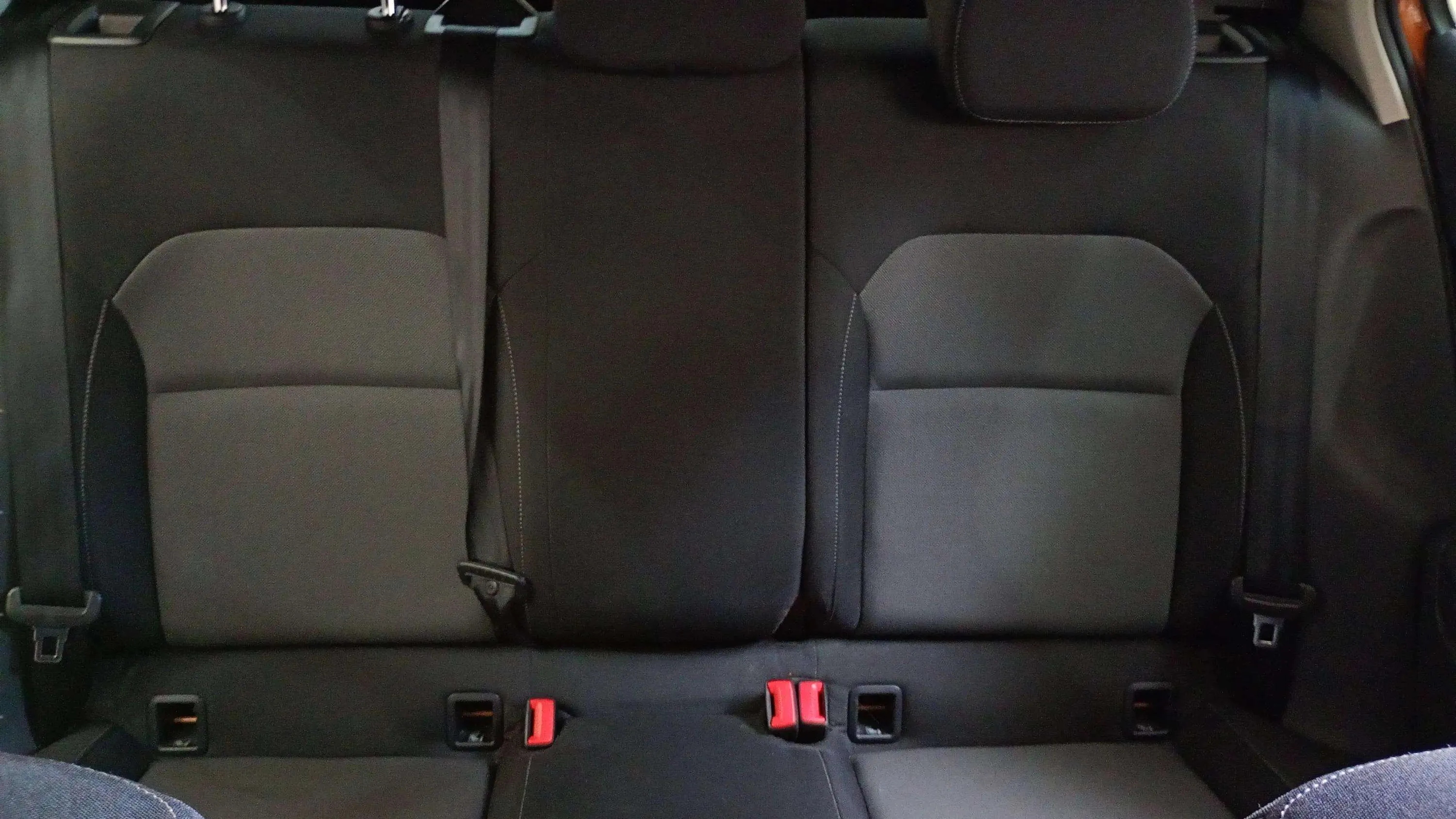 Škoda Fabia 1.0 TSI DSG Selection - foto 19