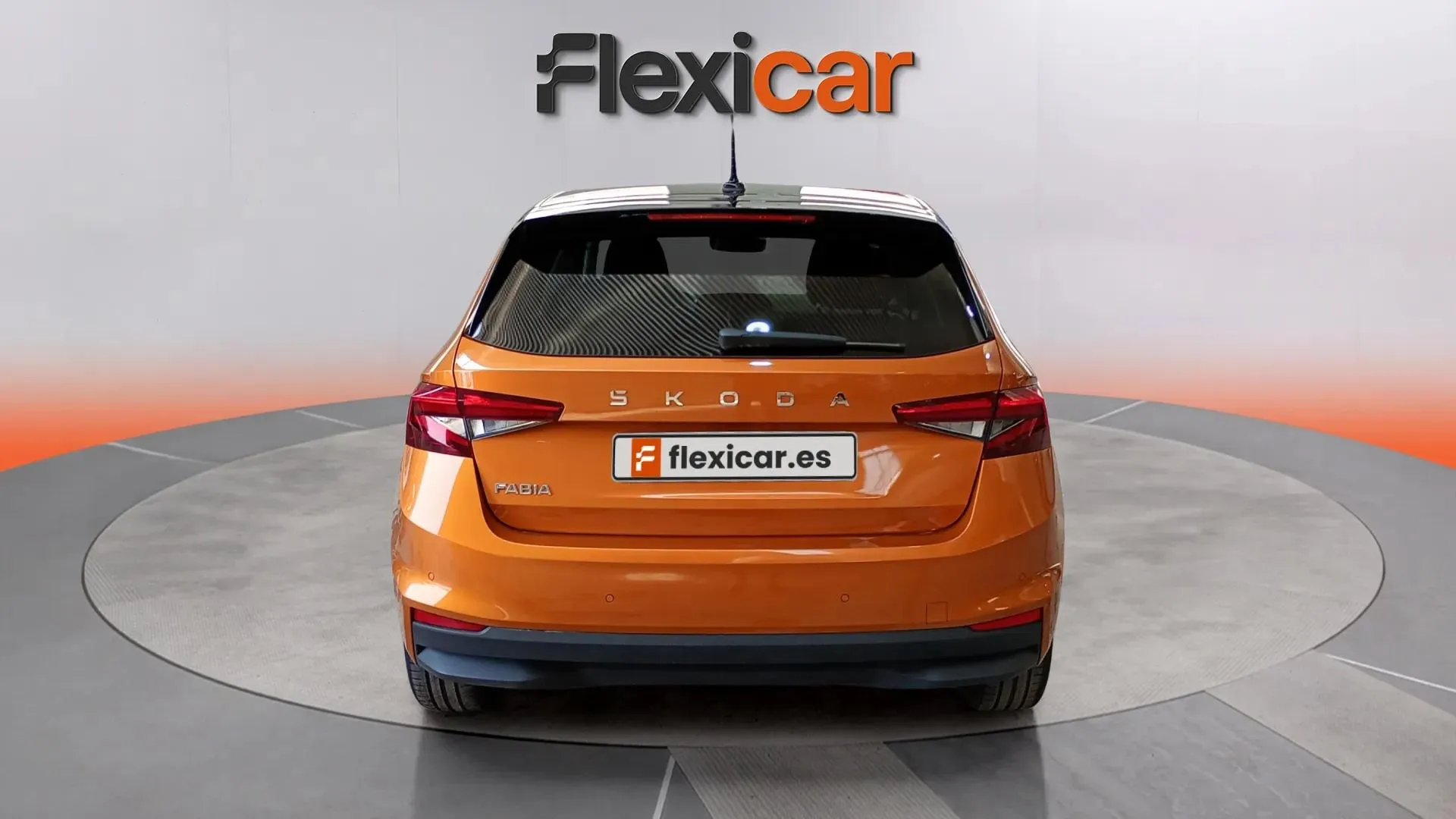 Škoda Fabia 1.0 TSI DSG Selection - foto 8