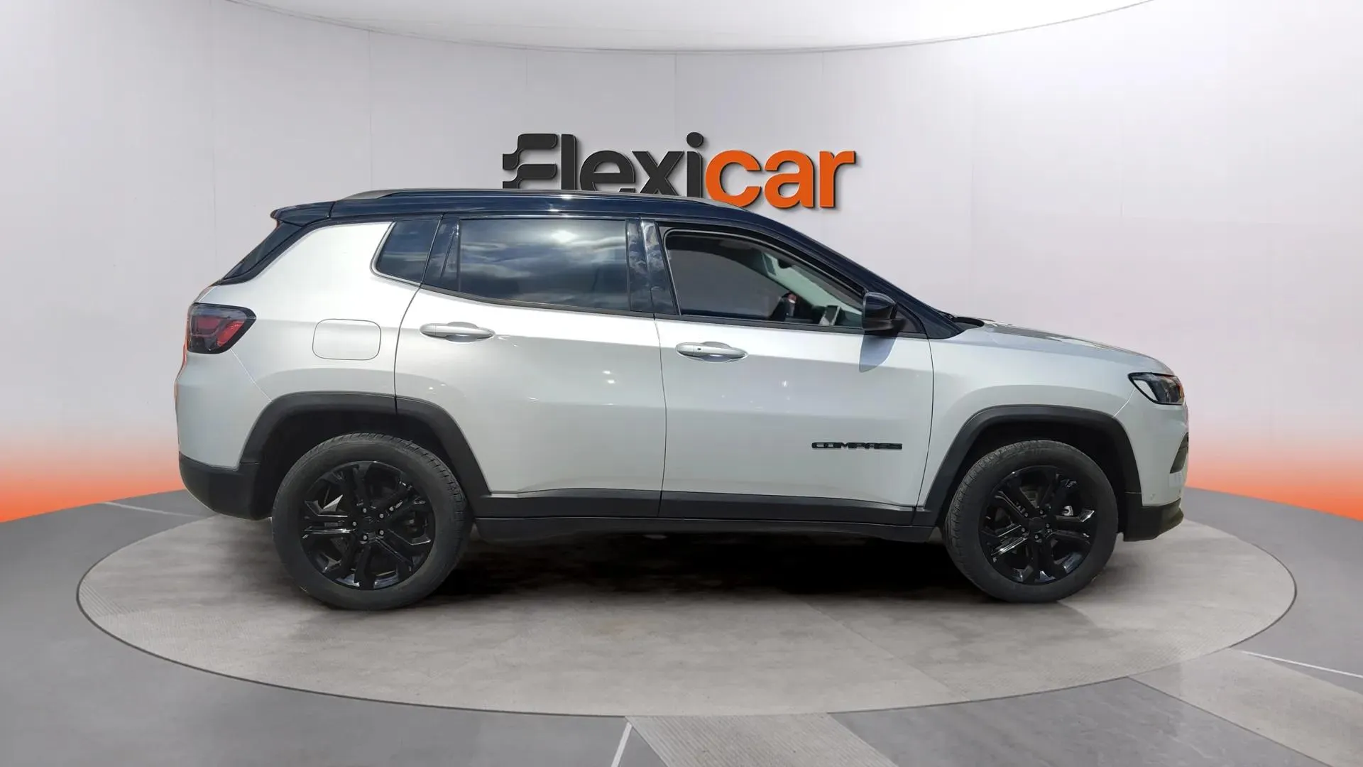 Jeep Compass 1.3 Gse T4 Night Eag. FWD - foto 3