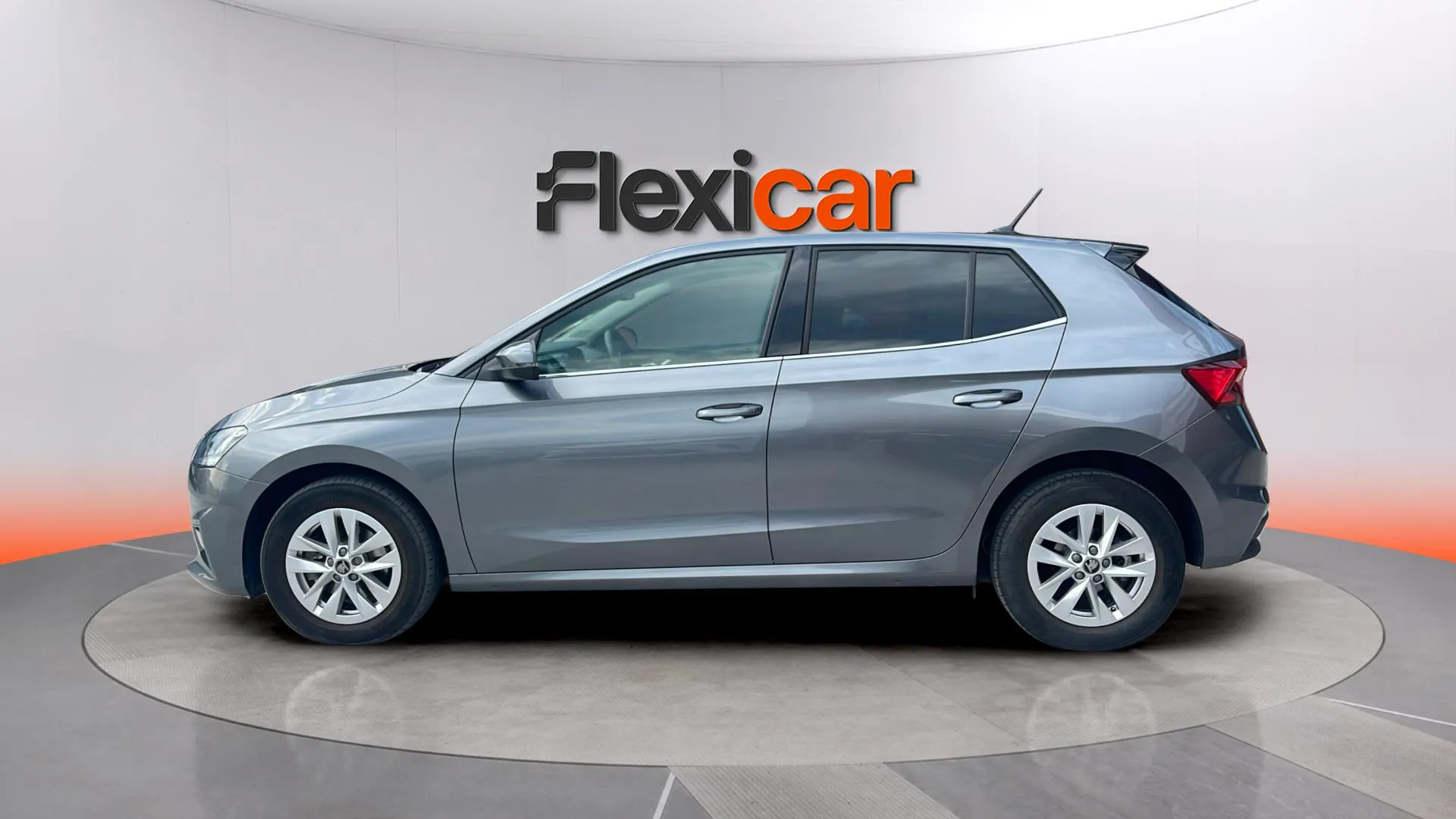 Škoda Fabia 1.0 TSI DSG Selection - foto 5