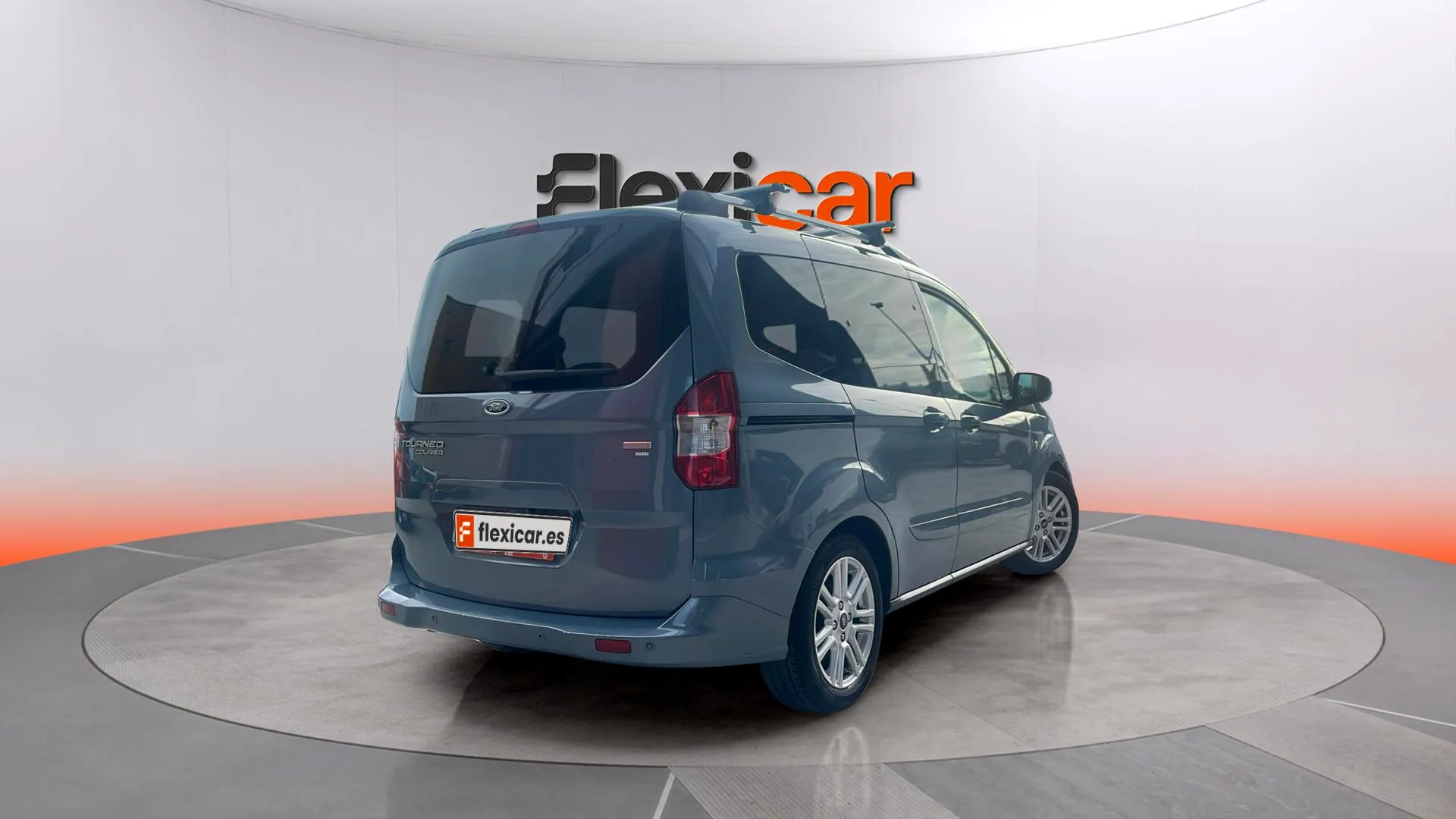 Ford Tourneo Courier 1.0 EcoBoost Ambiente - foto 8