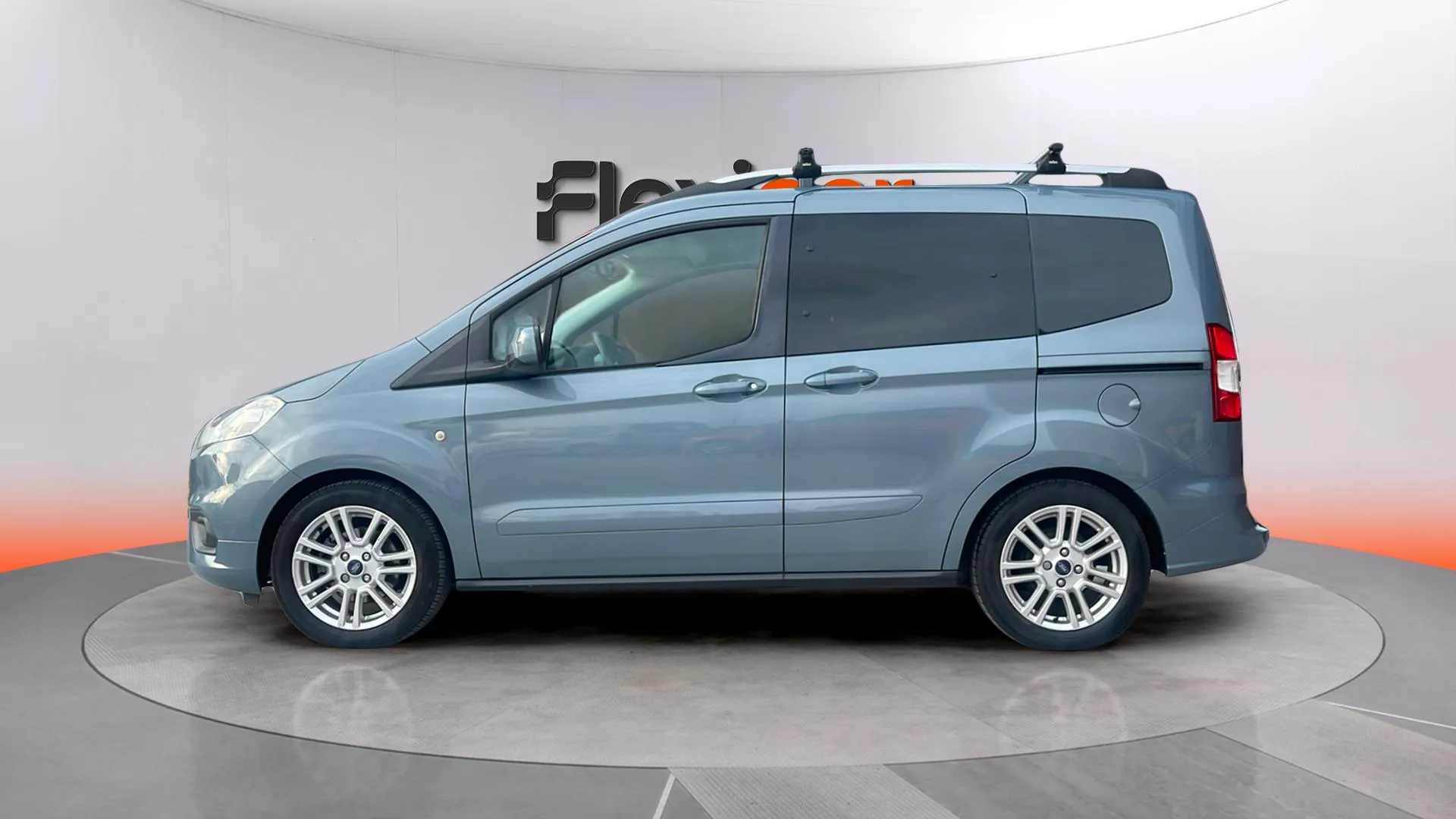 Ford Tourneo Courier 1.0 EcoBoost Ambiente - foto 5