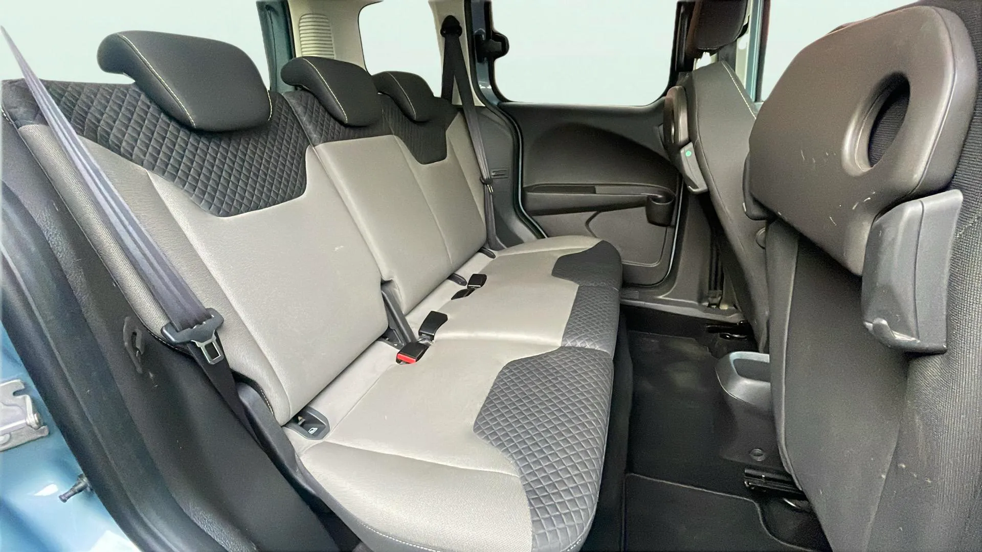 Ford Tourneo Courier 1.0 EcoBoost Ambiente - foto 15
