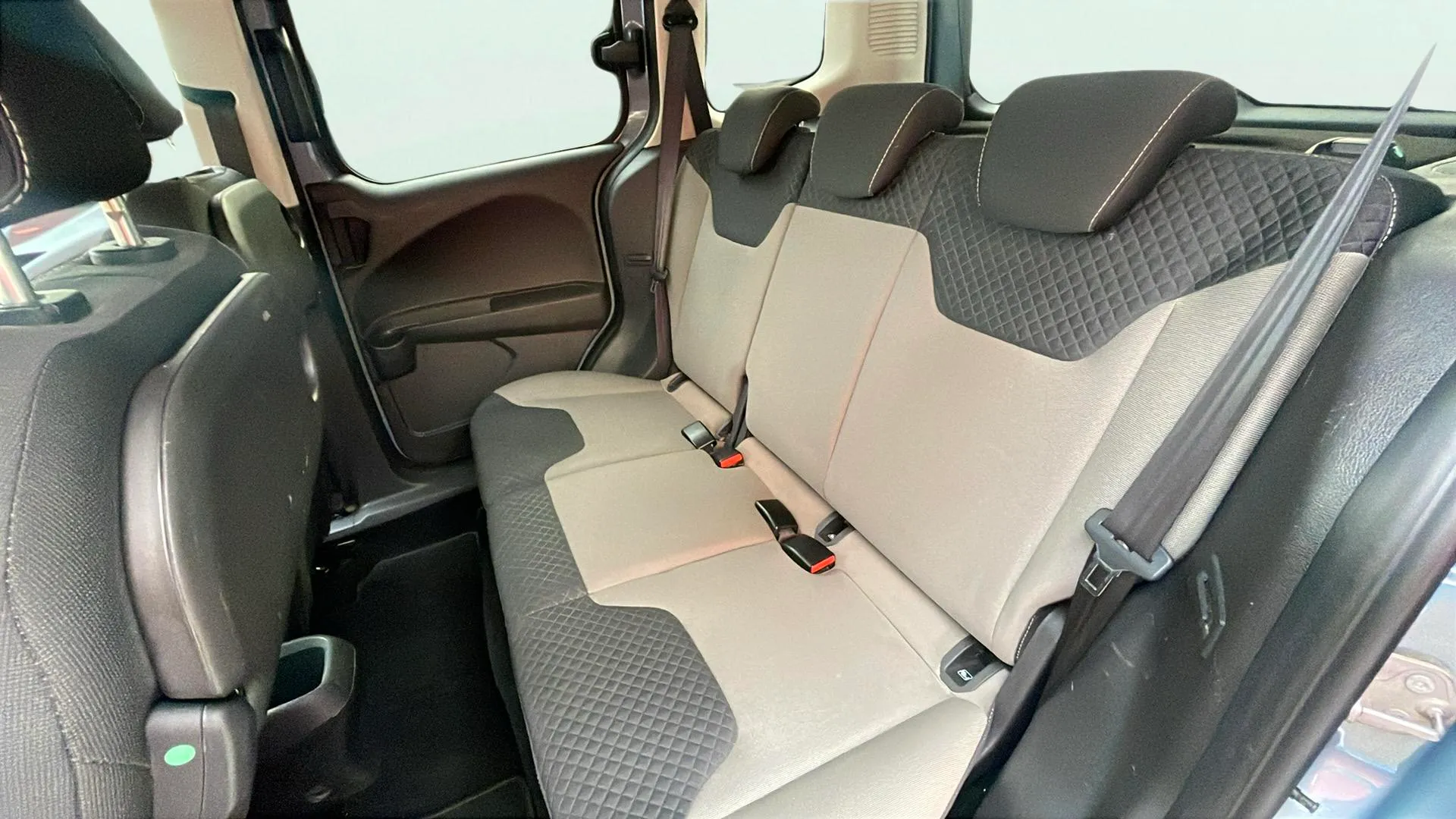 Ford Tourneo Courier 1.0 EcoBoost Ambiente - foto 16