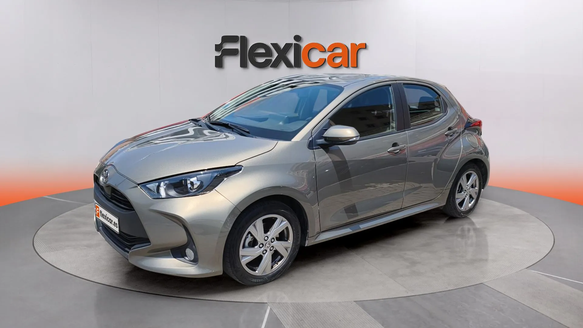 Toyota Yaris 1.5 120H Active Plus - foto 2