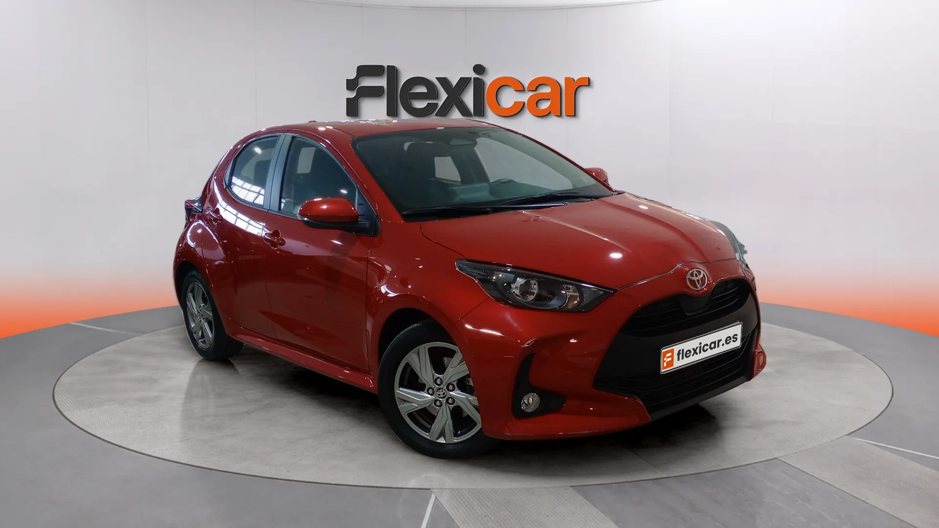 Toyota Yaris Active Plus 1.5 Hybrid AUT - foto 1