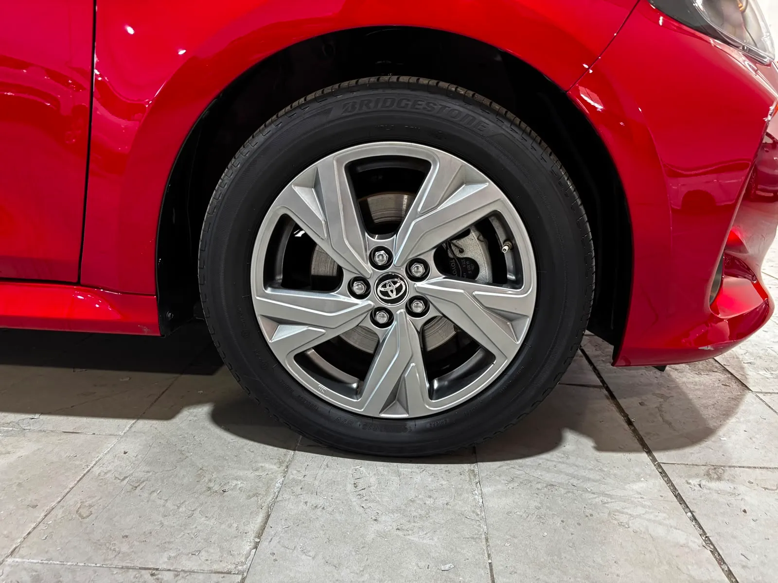 Toyota Yaris Active Plus 1.5 Hybrid AUT - foto 18