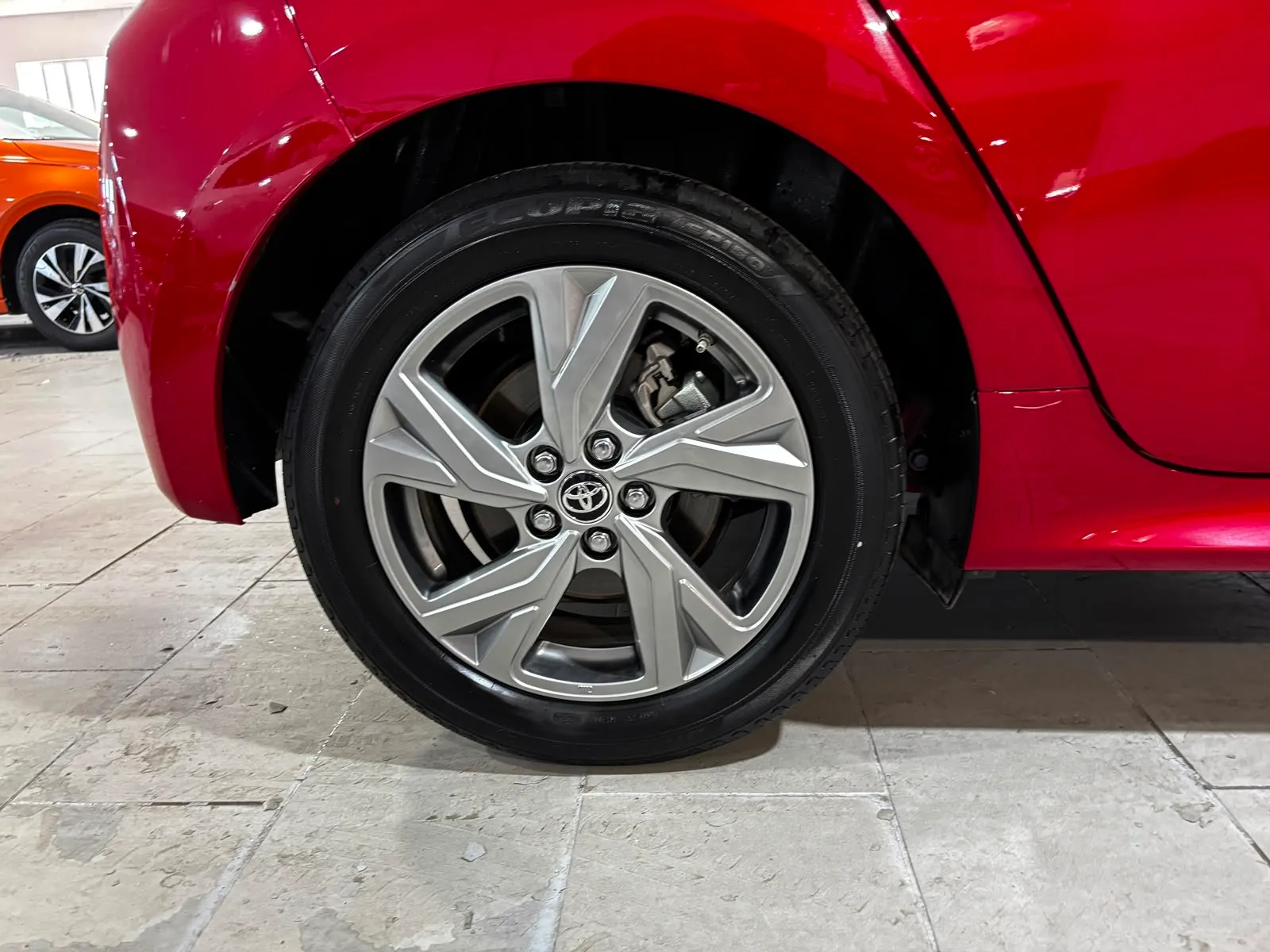 Toyota Yaris Active Plus 1.5 Hybrid AUT - foto 19