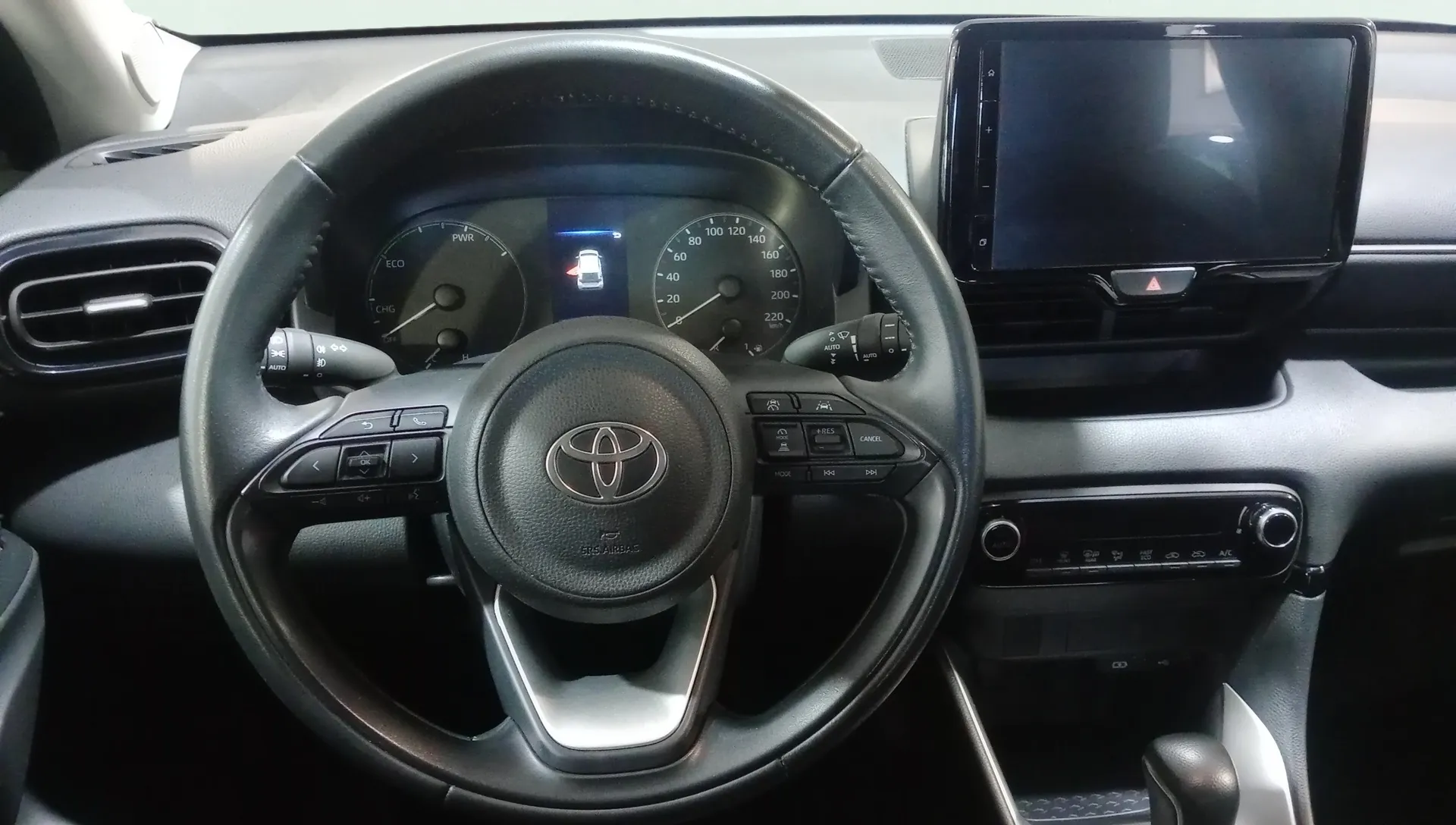 Toyota Yaris Active Plus 1.5 Hybrid AUT - foto 11