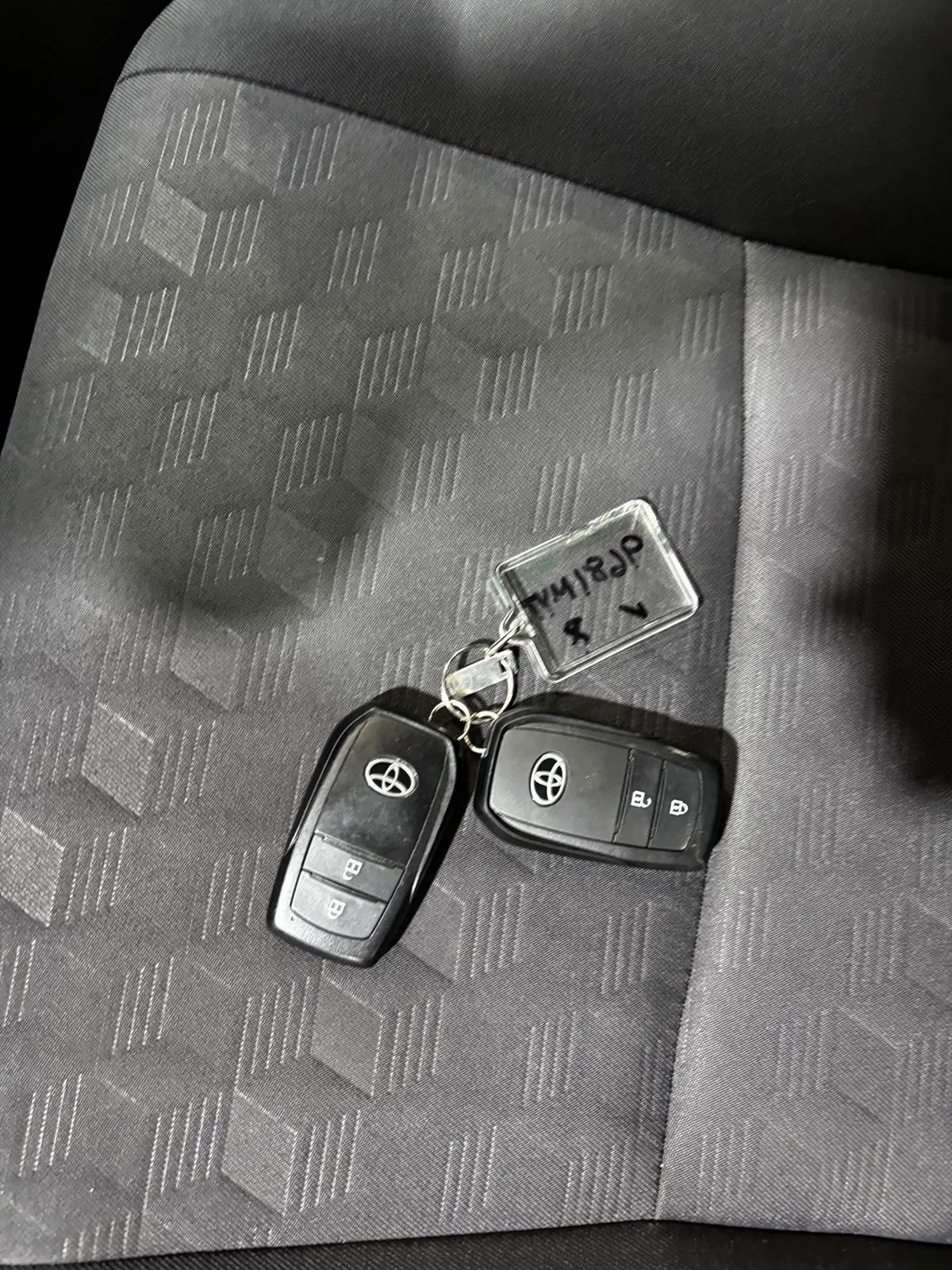 Toyota Yaris Active Plus 1.5 Hybrid AUT - foto 15