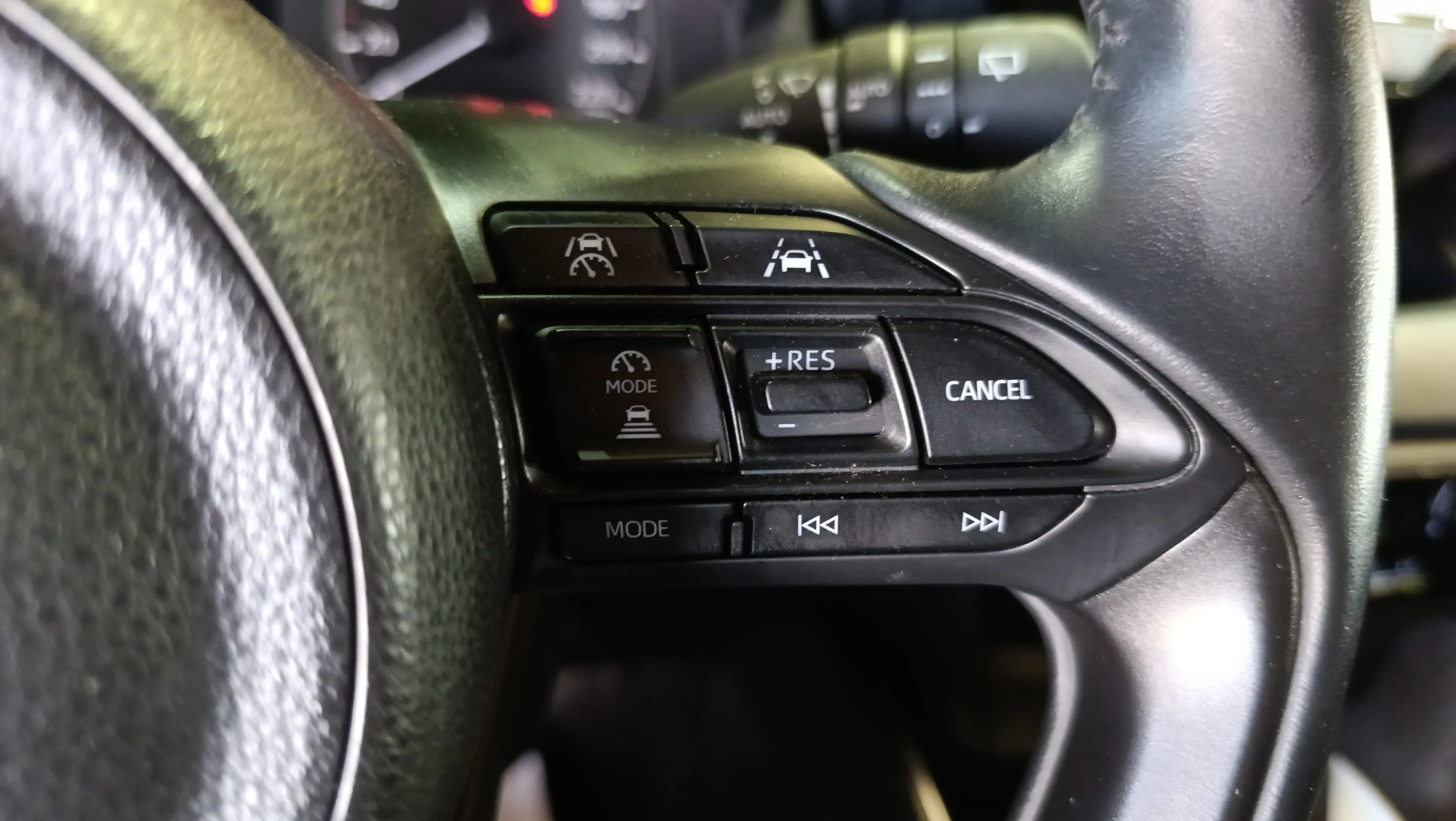 Toyota Yaris 1.5 120H Active Plus - foto 13