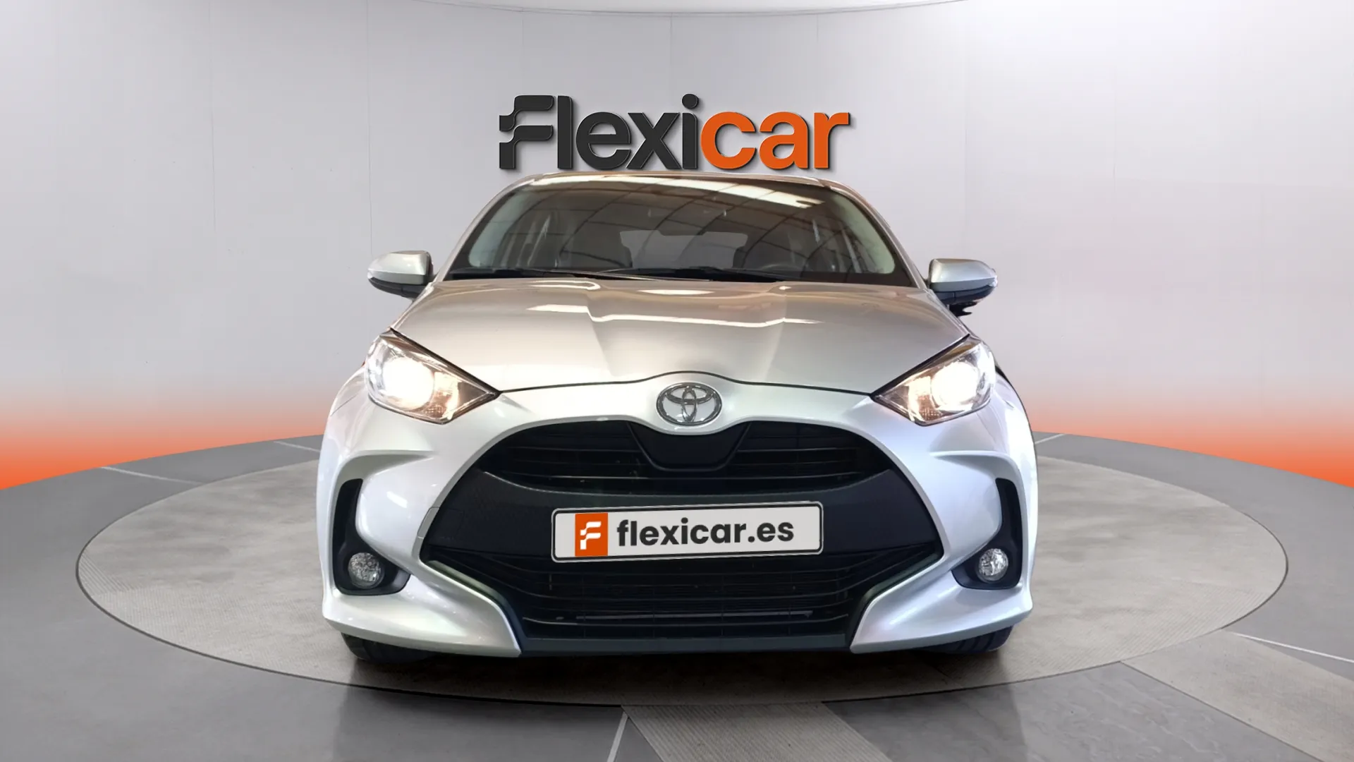 Toyota Yaris 1.5 120H Active Plus - foto 8