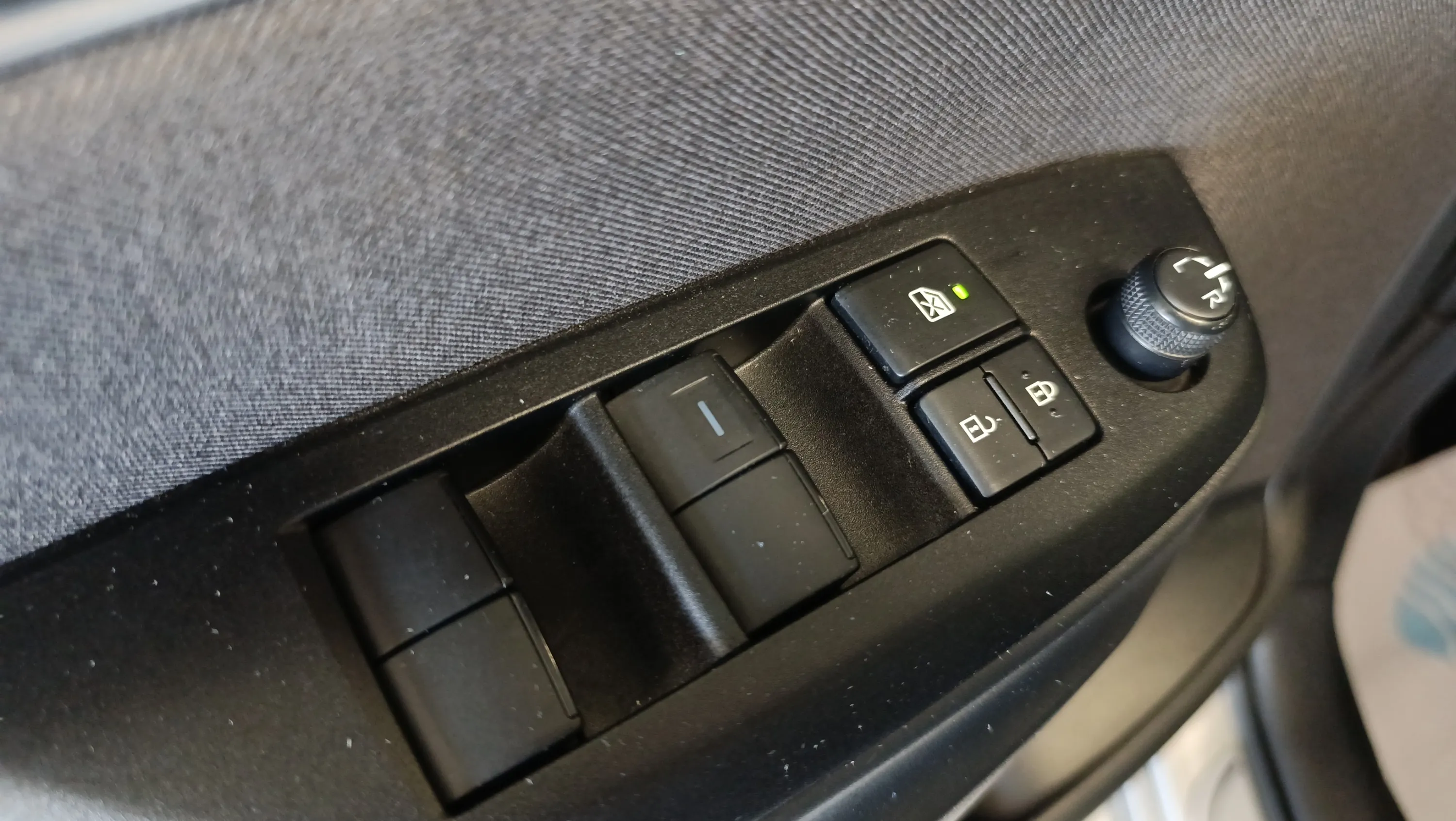 Toyota Yaris Active Plus 1.5 Hybrid AUT - foto 27
