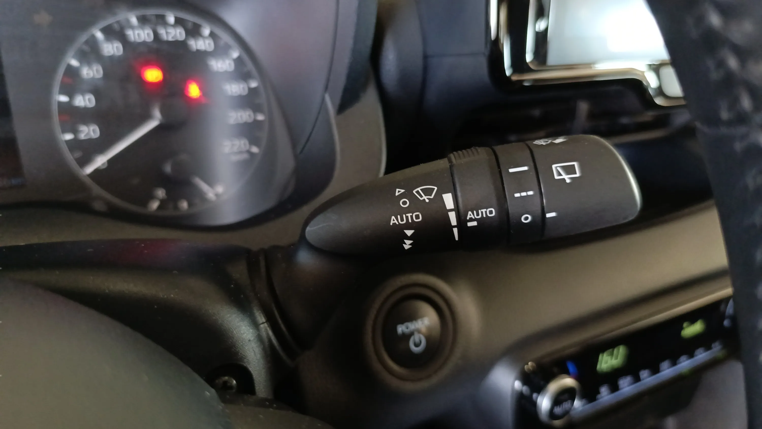 Toyota Yaris Active Plus 1.5 Hybrid AUT - foto 14