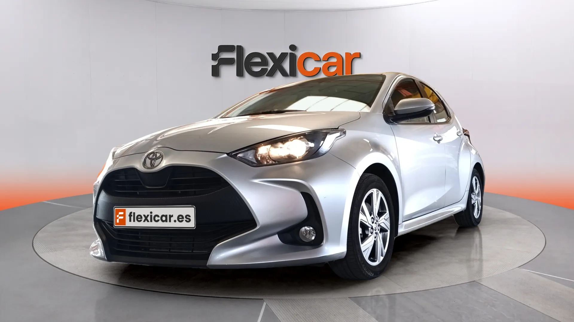 Toyota Yaris Active Plus 1.5 Hybrid AUT - foto 7