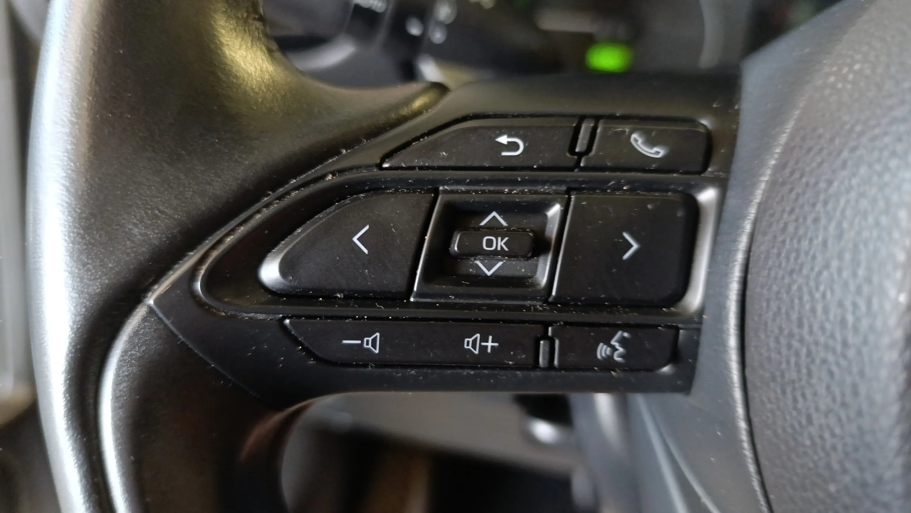 Toyota Yaris Active Plus 1.5 Hybrid AUT - foto 11