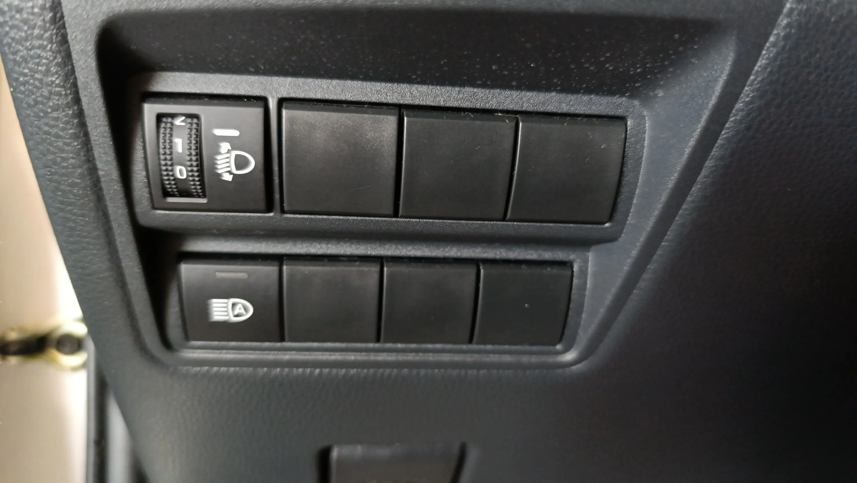 Toyota Yaris Active Plus 1.5 Hybrid AUT - foto 26