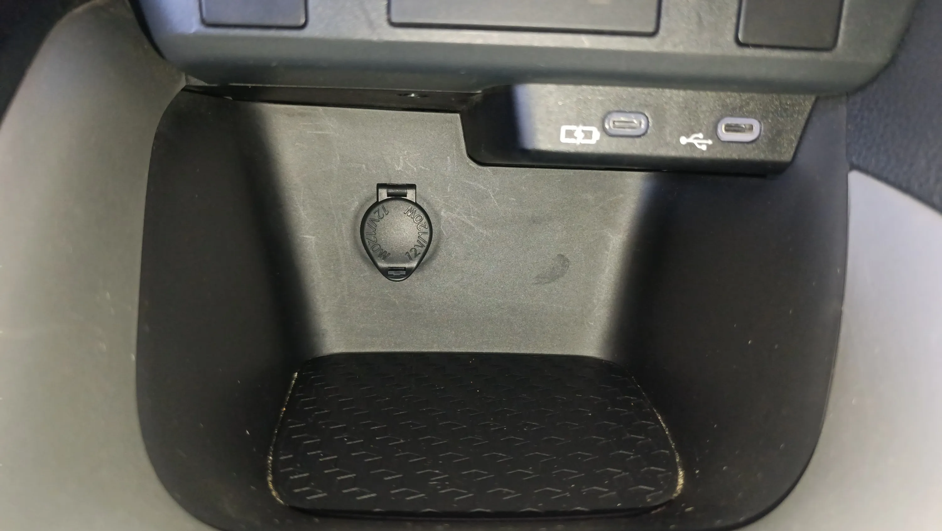 Toyota Yaris Active Plus 1.5 Hybrid AUT - foto 23